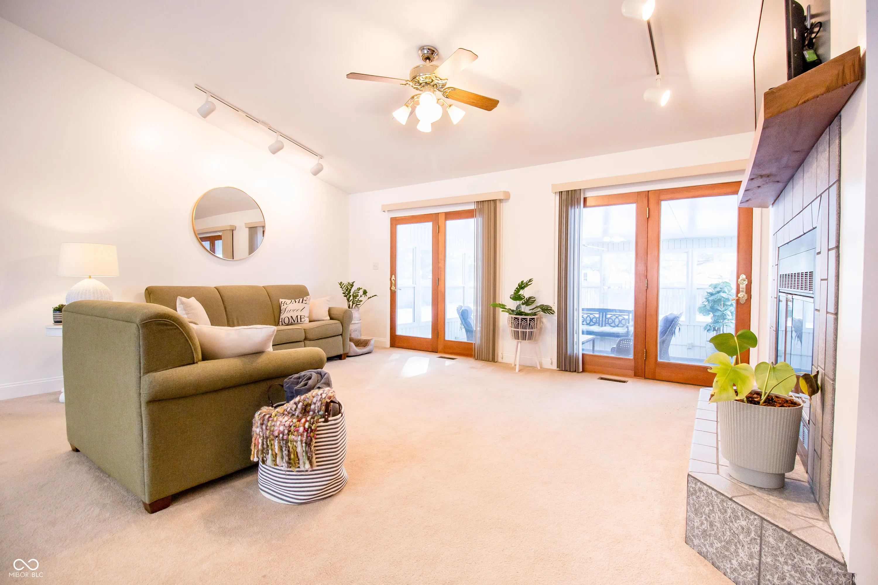 Columbus, Indiana 47203, United States, 3 Bedrooms Bedrooms, ,2 BathroomsBathrooms,Residential,Active,12598