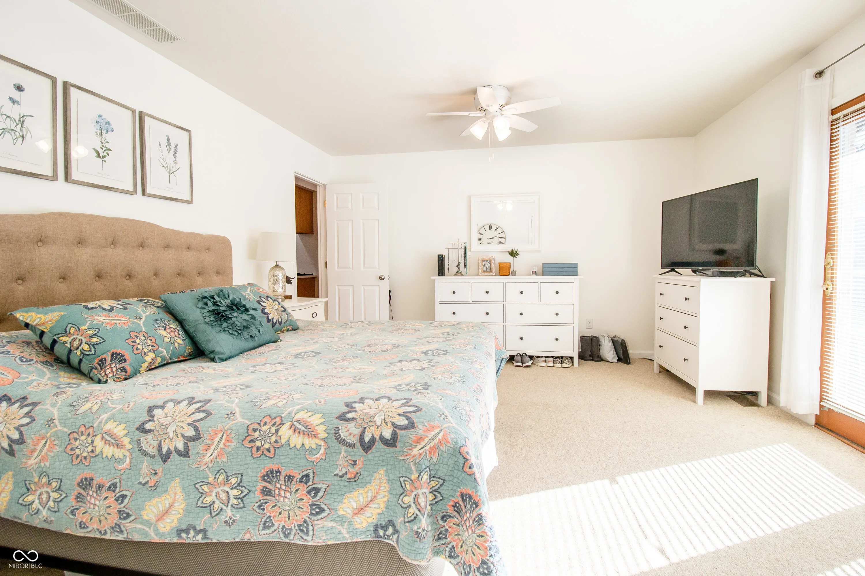 Columbus, Indiana 47203, United States, 3 Bedrooms Bedrooms, ,2 BathroomsBathrooms,Residential,Active,12598