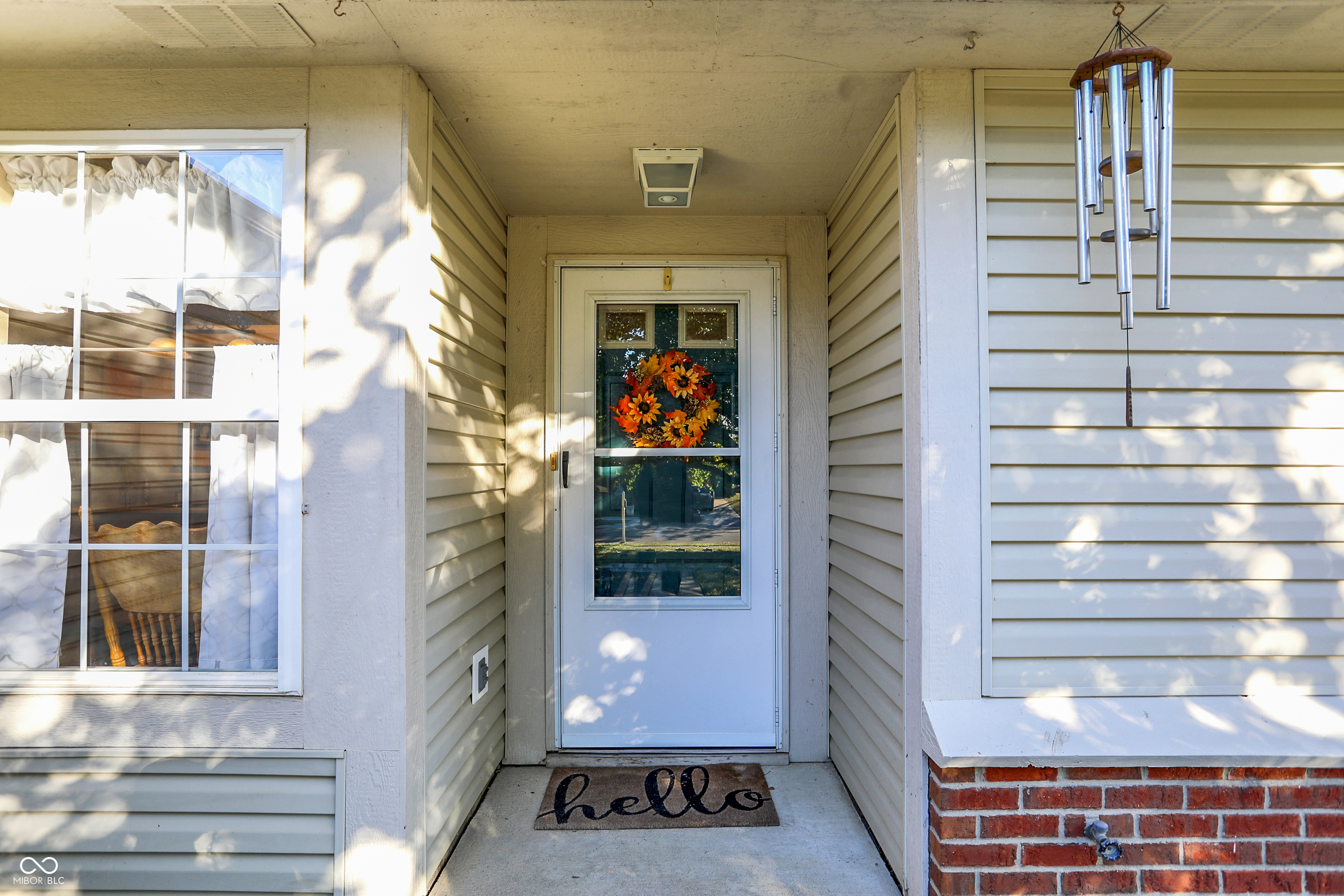 1001 Tulip Way
