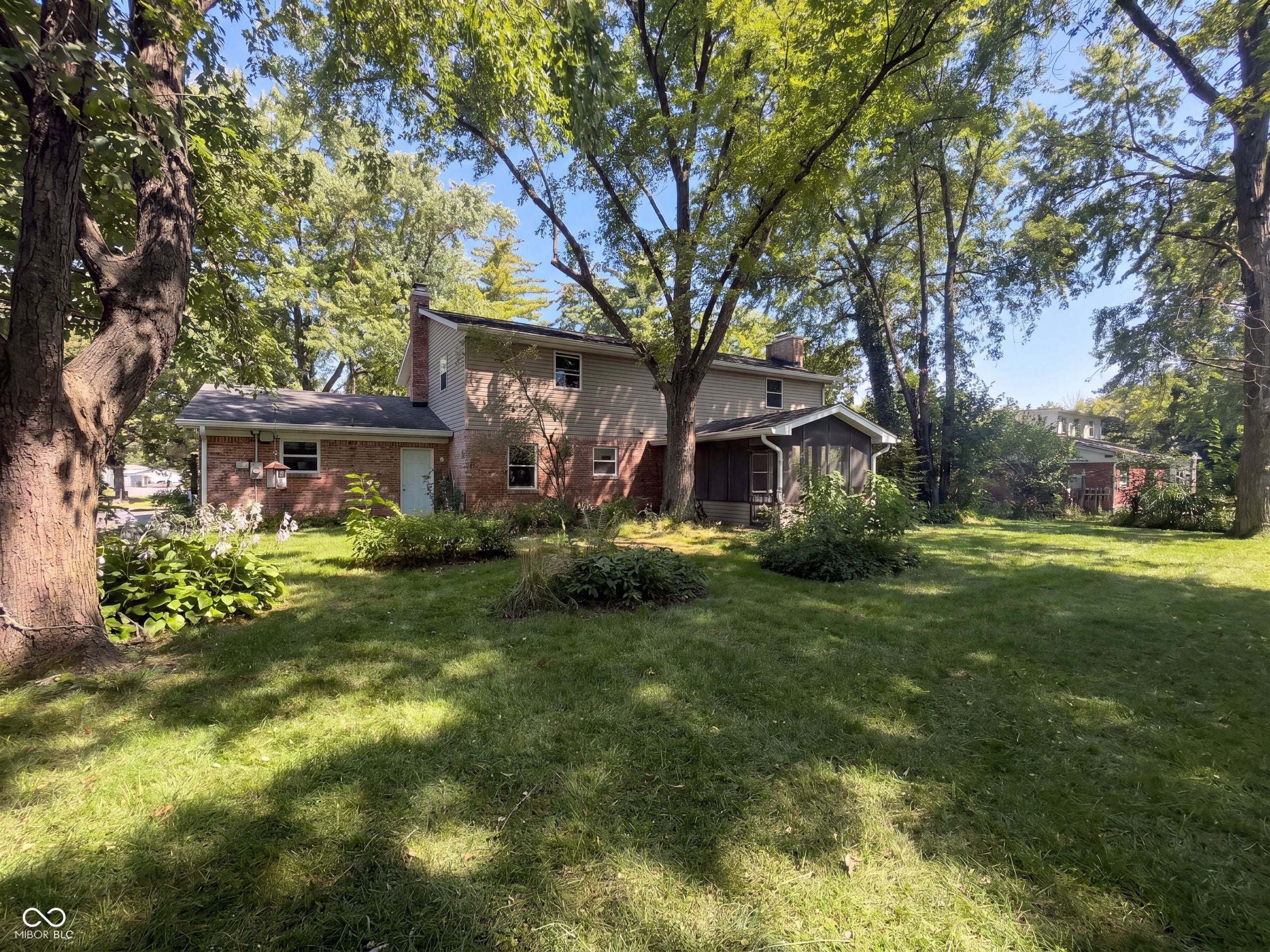 7836 Wawasee Drive