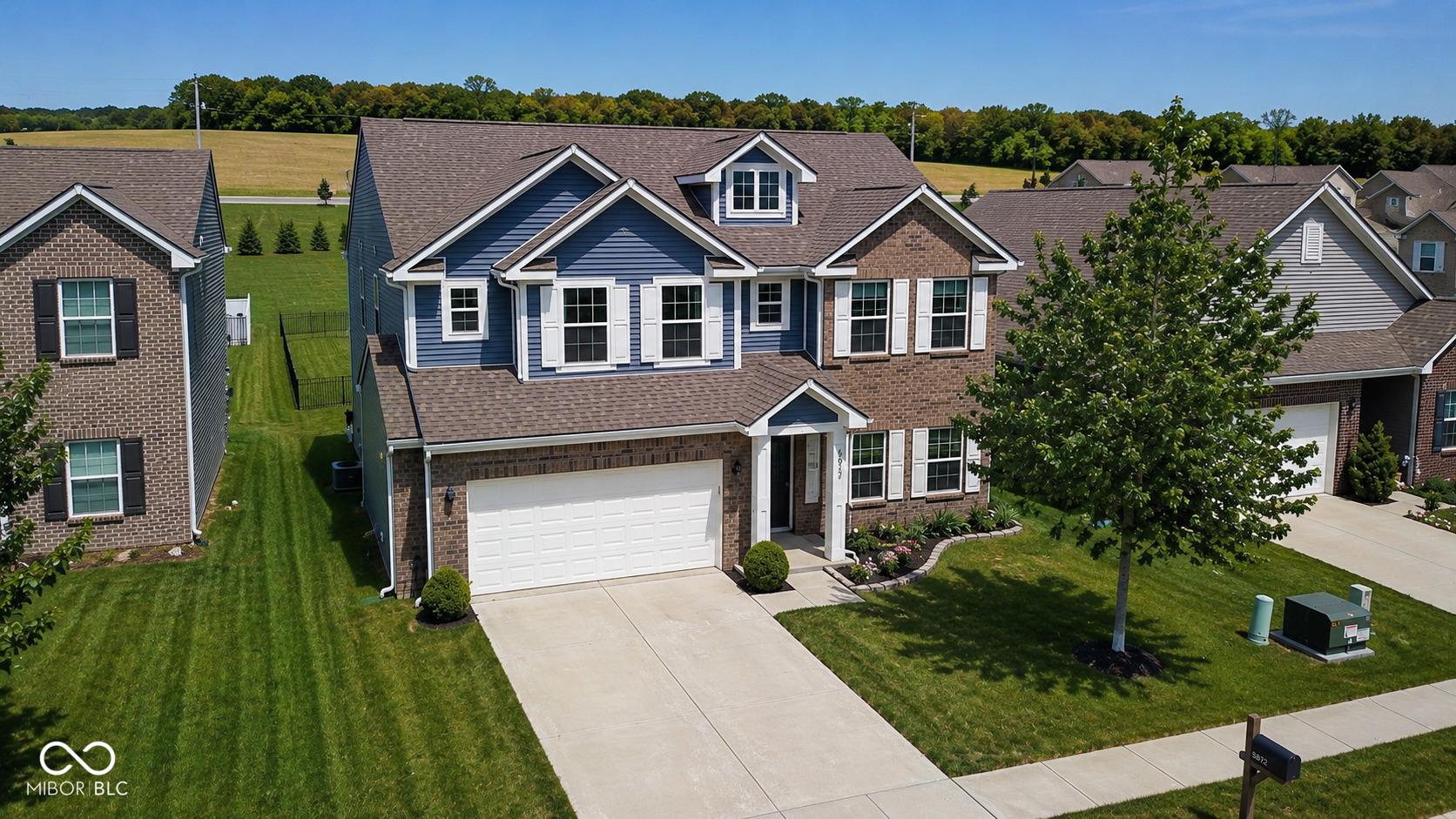 5872 Wintersweet Lane