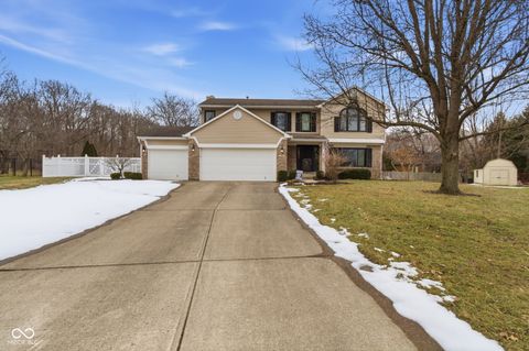 Photo of 1131 Crystal Court, Avon, IN 46123 (MLS # 22080826)
