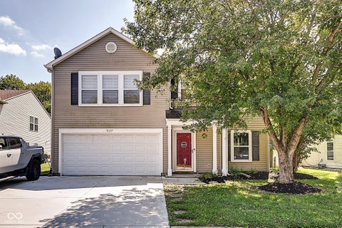 Photo of 9157 Harrison Run Place, Indianapolis, IN 46256 (MLS # 22122483)