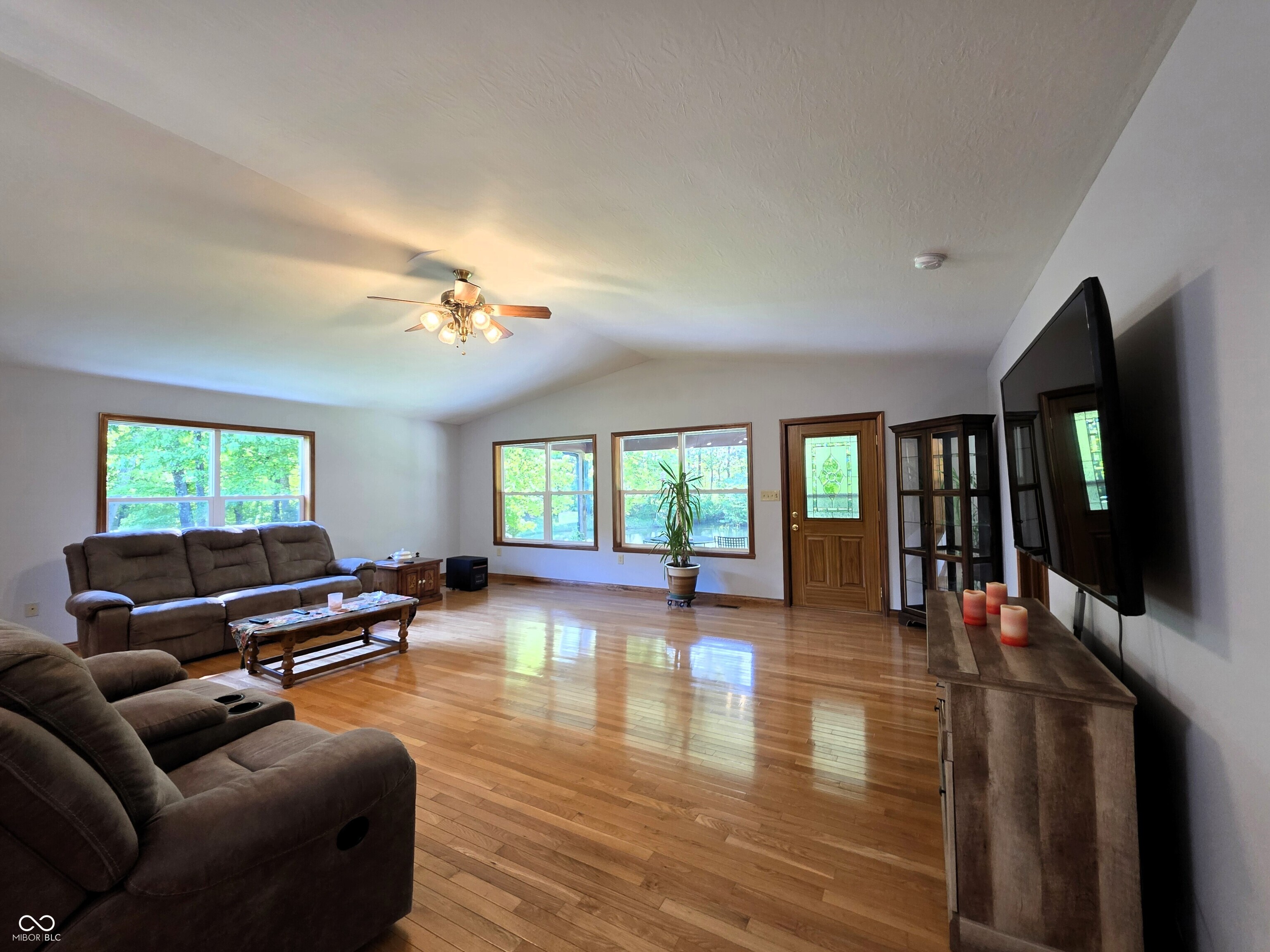 807 Nast Chapel Lane