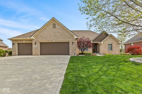 Photo of 5312 Brooks Bend, Greenwood, IN 46143 (MLS # 22094476)