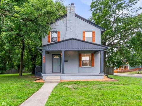 Photo of 461 W 28th Street, Indianapolis, IN 46208 (MLS # 22108799)