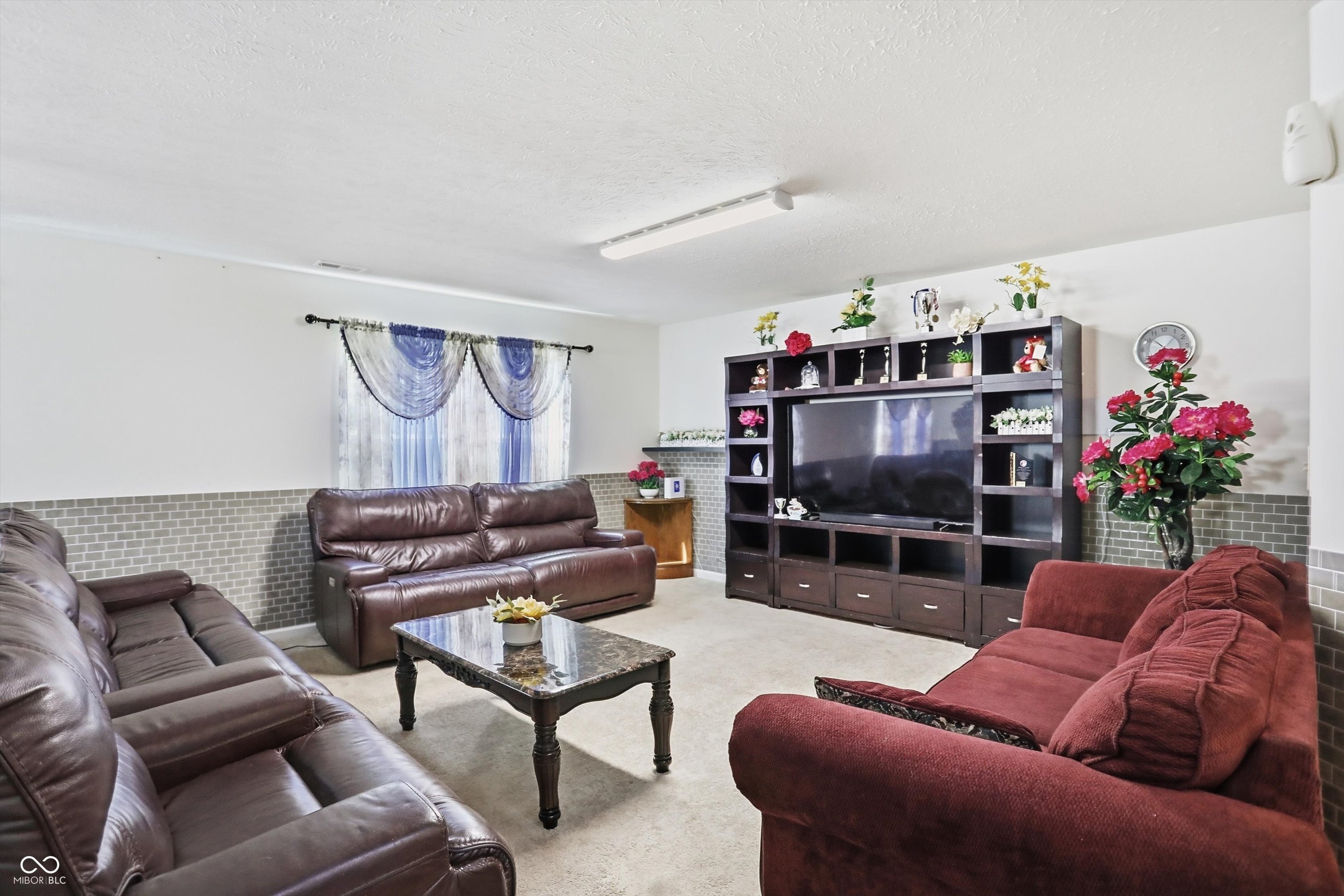 953 Beal Way