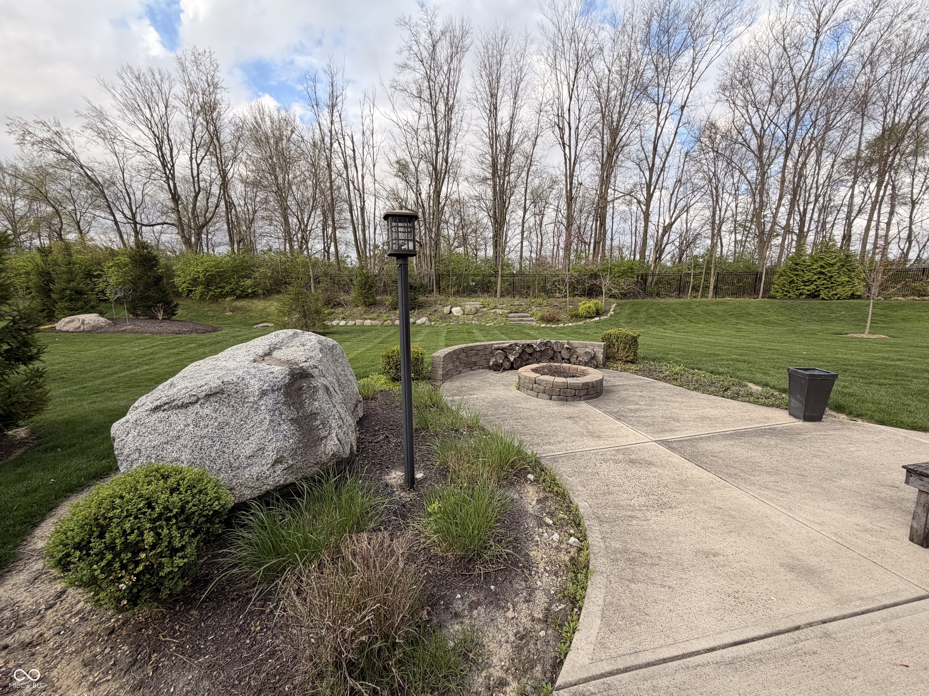 365 Chatham Hills Boulevard