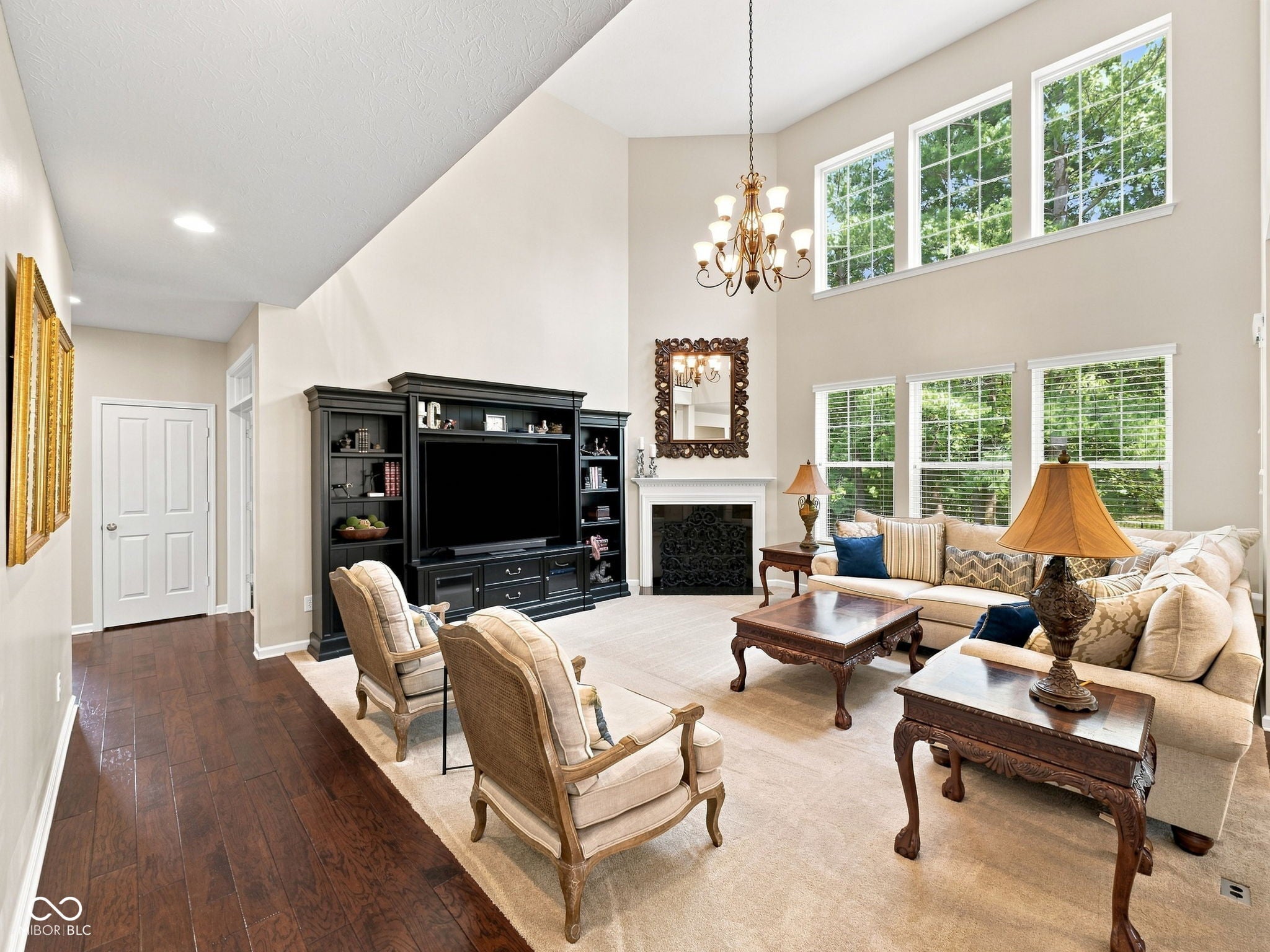 6411 Blackstone