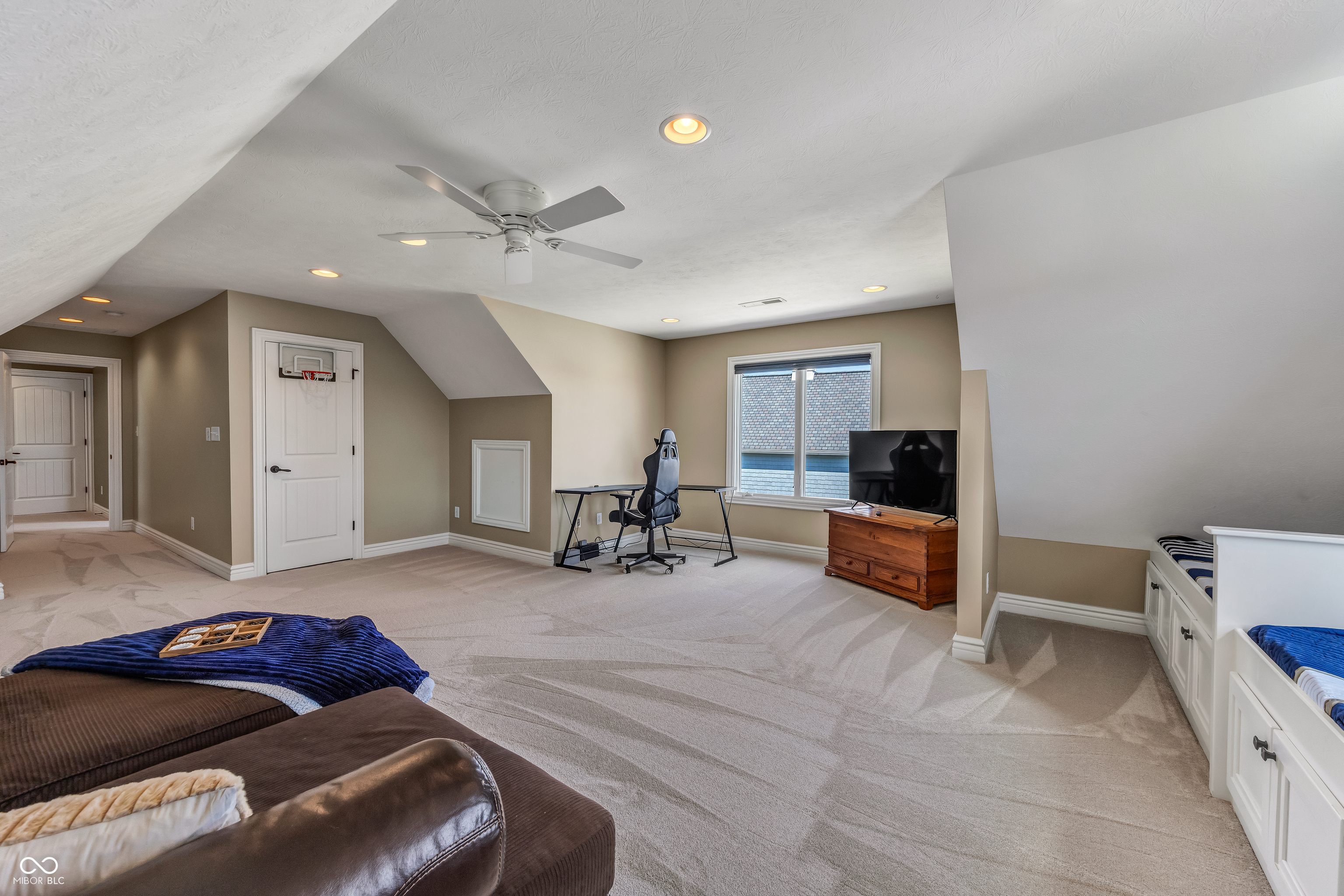 Fishers, Indiana, 46055, United States, 6 Bedrooms Bedrooms, ,6 BathroomsBathrooms,Residential,Active,2030528