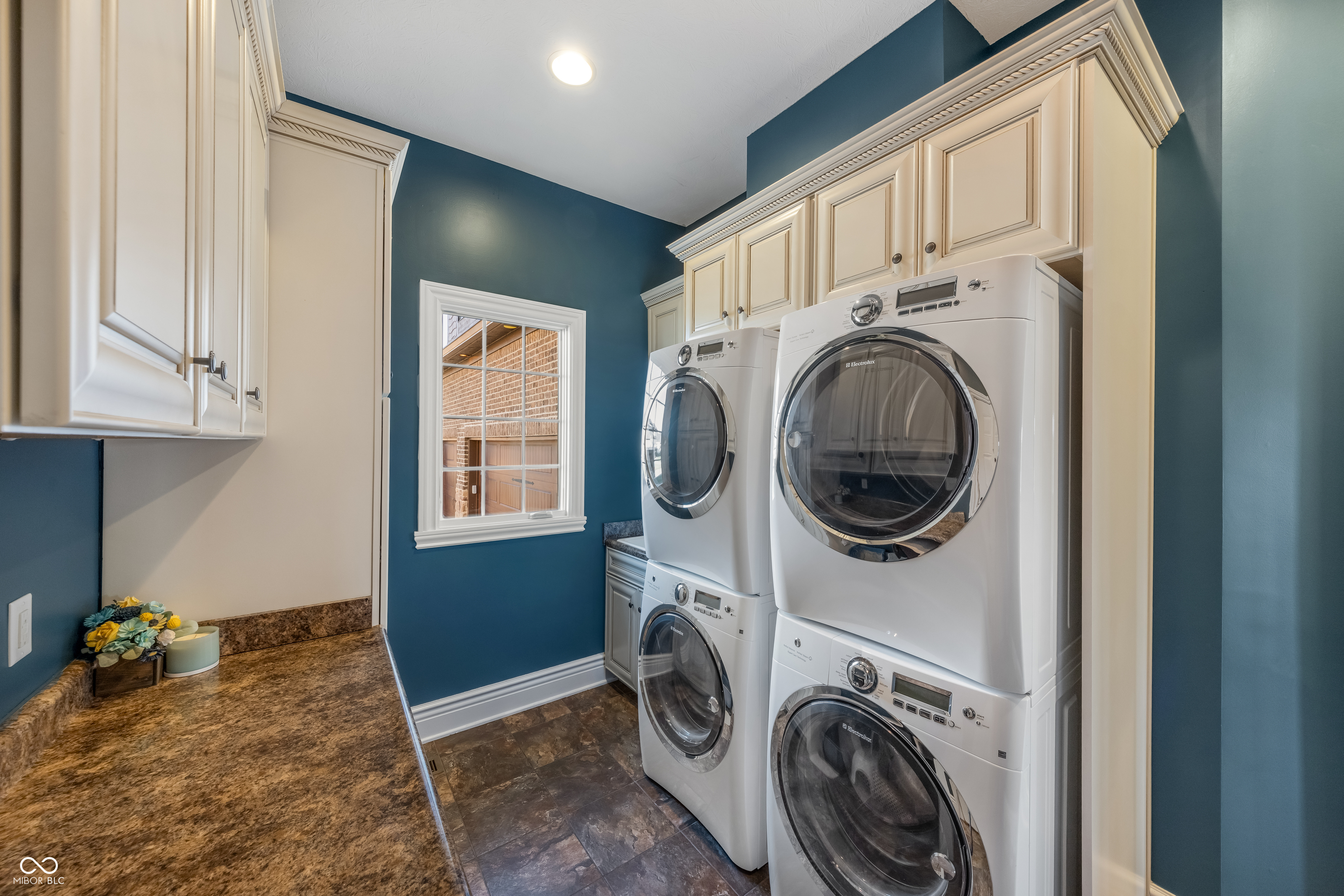 Fishers, Indiana, 46055, United States, 6 Bedrooms Bedrooms, ,6 BathroomsBathrooms,Residential,Active,2030528
