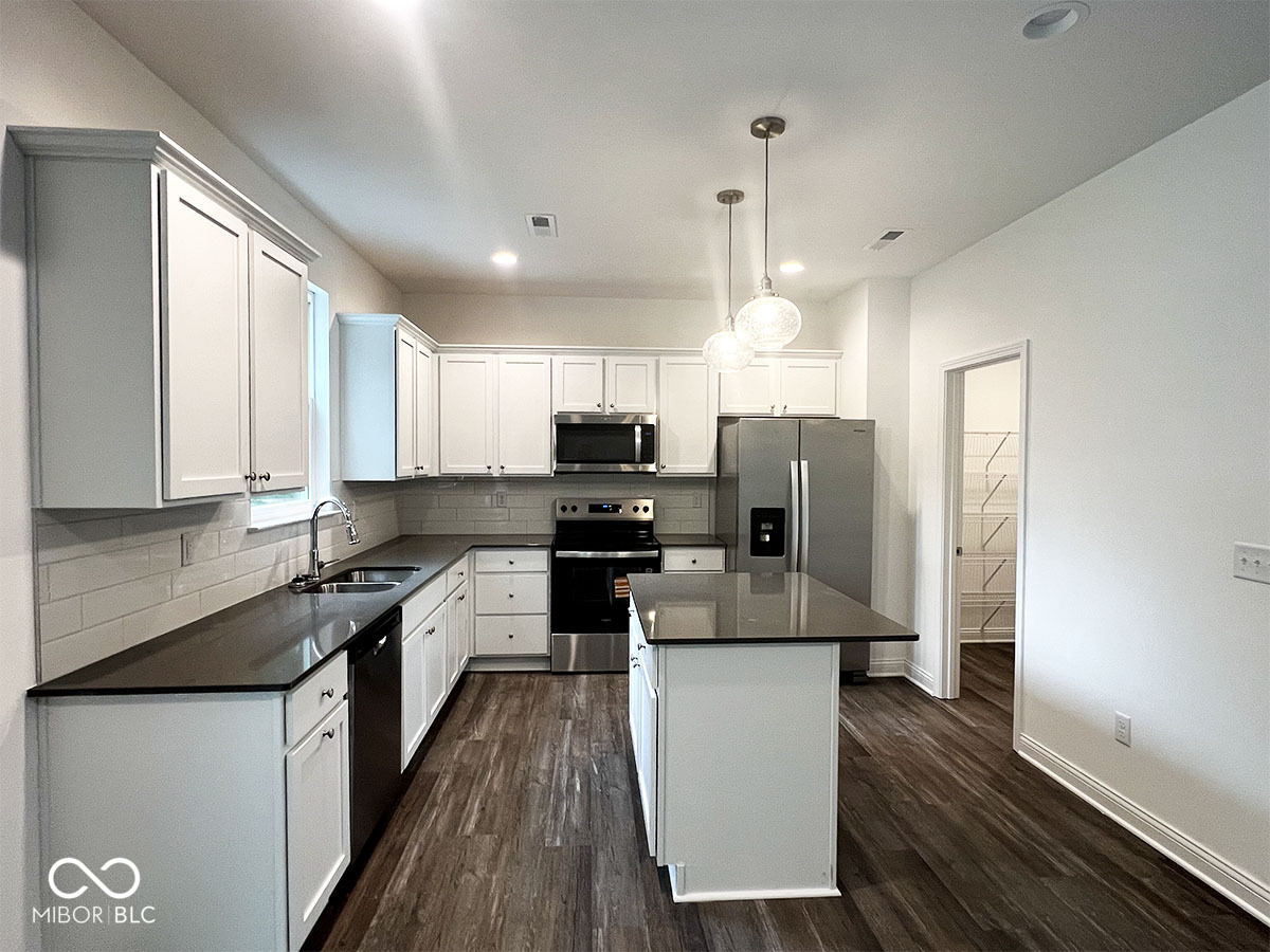 4817 Picea Boulevard