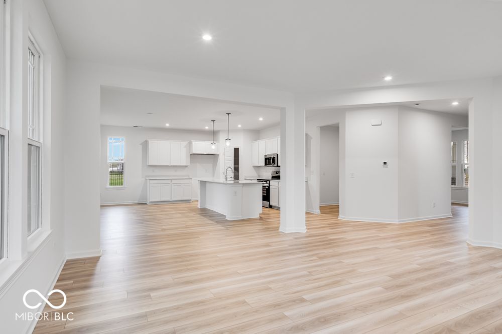 6870 W Buck Stone Drive