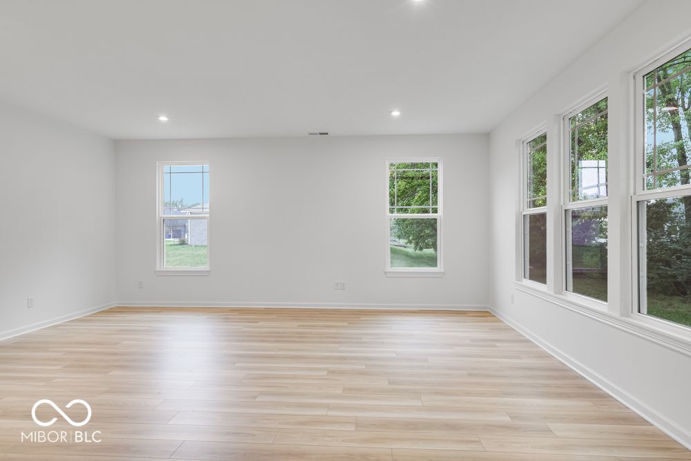 6870 W Buck Stone Drive