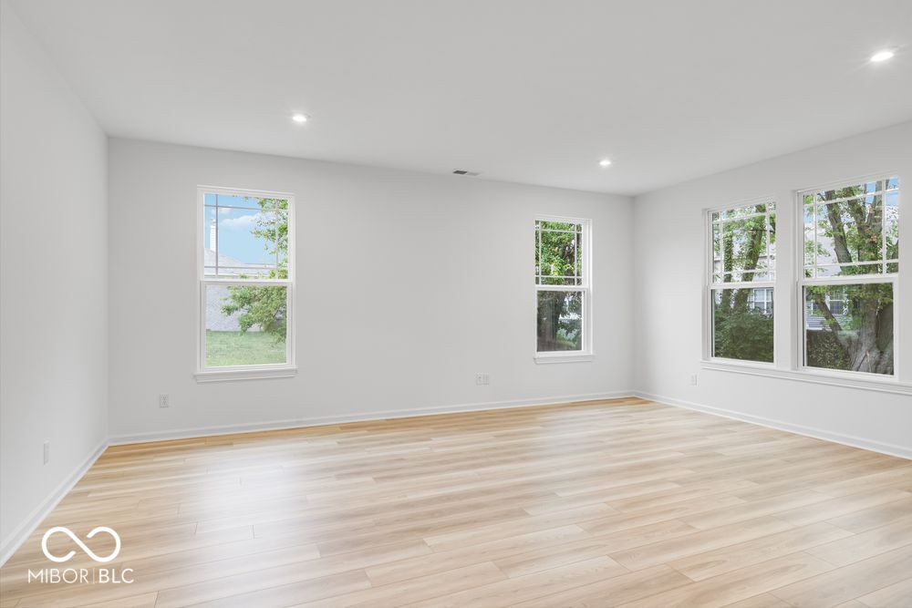 6870 W Buck Stone Drive