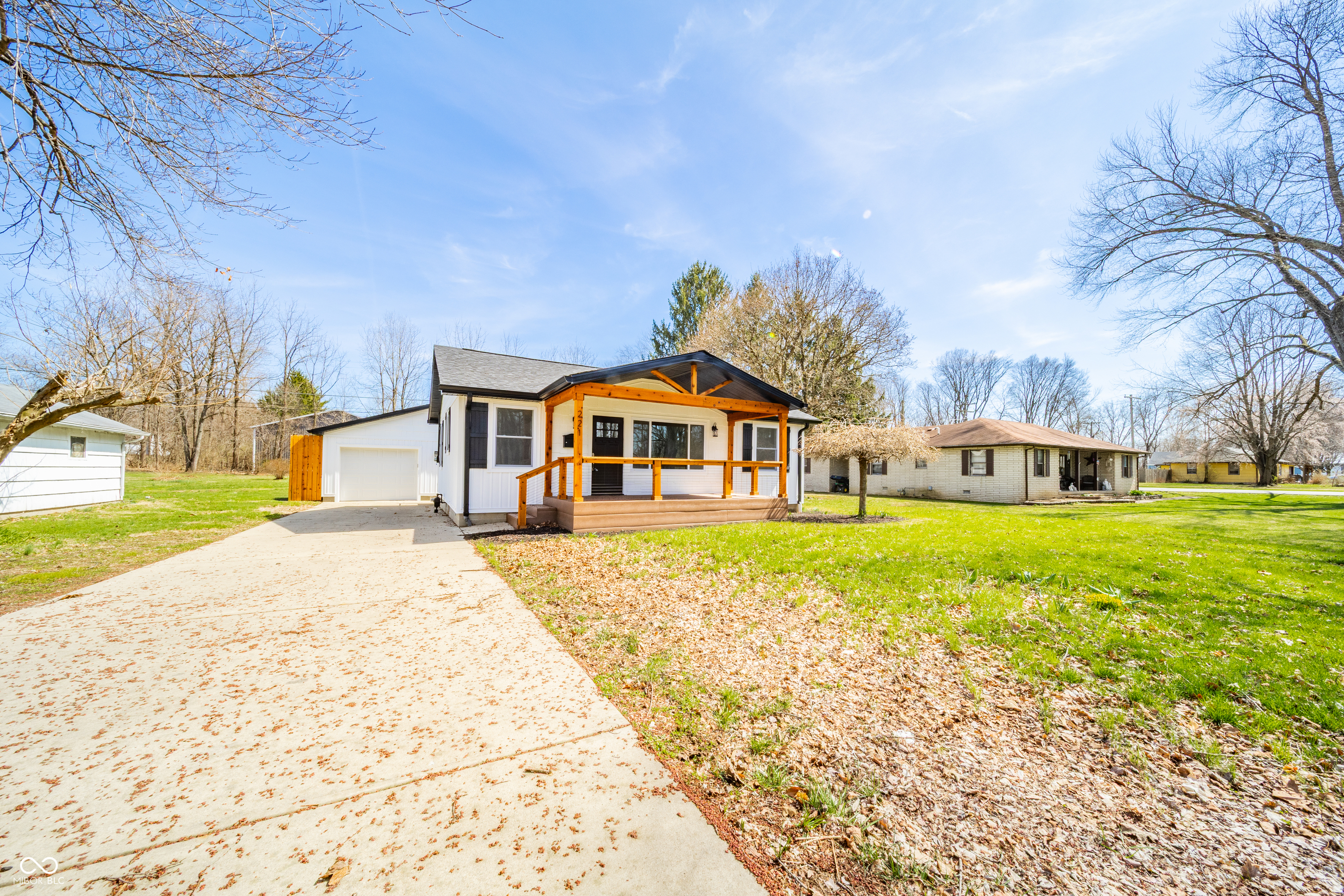 221 S Alfonte Street