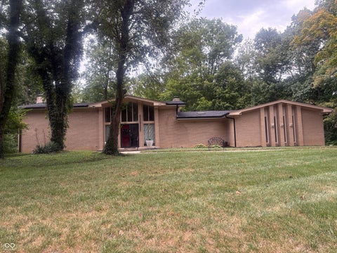 Photo of 5505 Far Hill Road, Indianapolis, IN 46226 (MLS # 22125877)