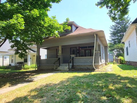 Photo of 1133 N Parker Avenue, Indianapolis, IN 46201 (MLS # 22093685)