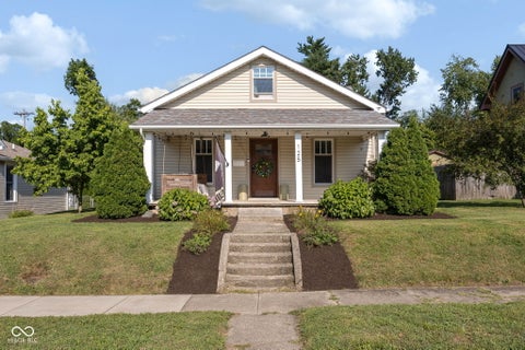Photo of 125 Adams Street, Pendleton, IN 46064 (MLS # 22118000)