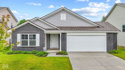 Photo of 6302 Meadow Path Way, Indianapolis, IN 46259 (MLS # 22102707)