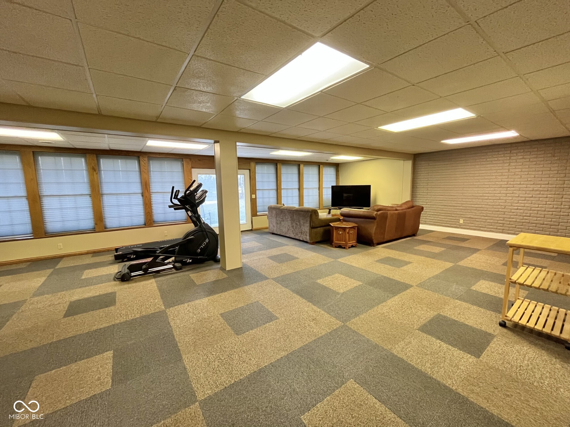 Seymour, Indiana 47274, United States, 5 Bedrooms Bedrooms, ,5 BathroomsBathrooms,Residential,Pending,22376