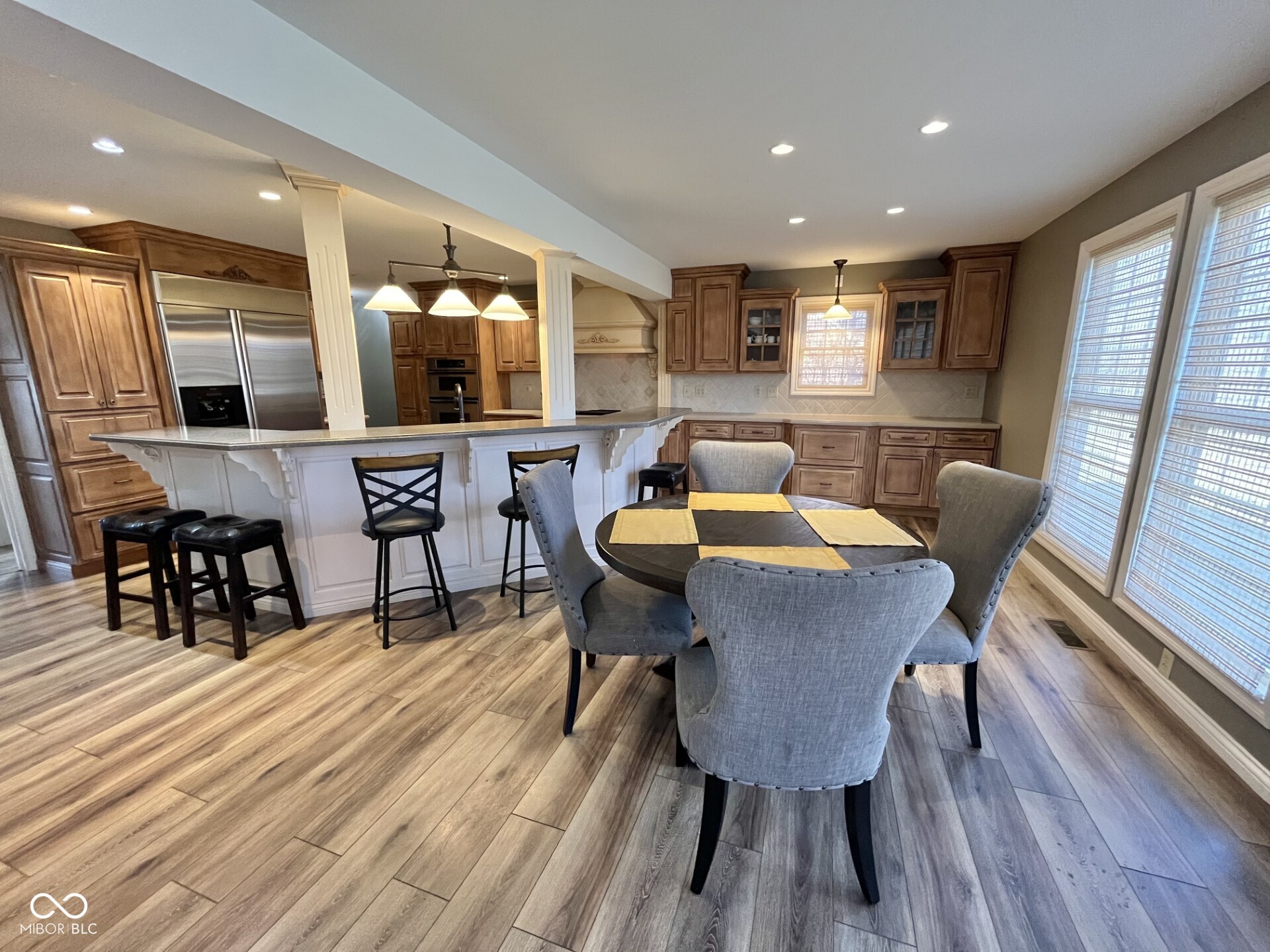 Seymour, Indiana 47274, United States, 5 Bedrooms Bedrooms, ,5 BathroomsBathrooms,Residential,Pending,22376