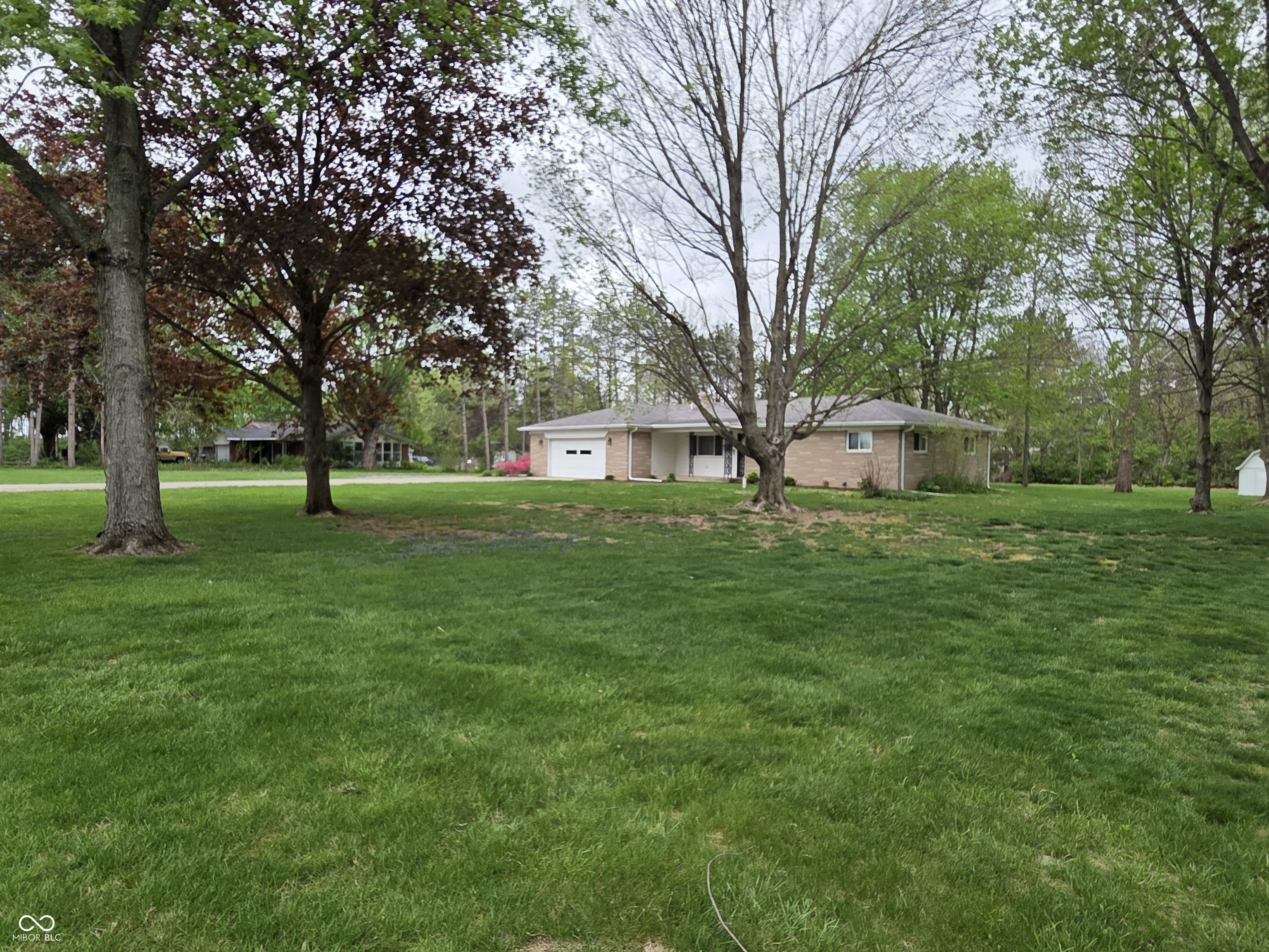 2104 W Orchard Drive