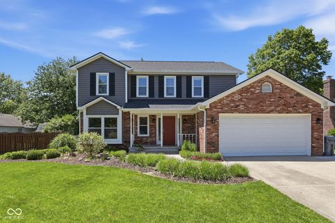 Photo of 143 Hollowview Drive, Noblesville, IN 46060 (MLS # 22101946)