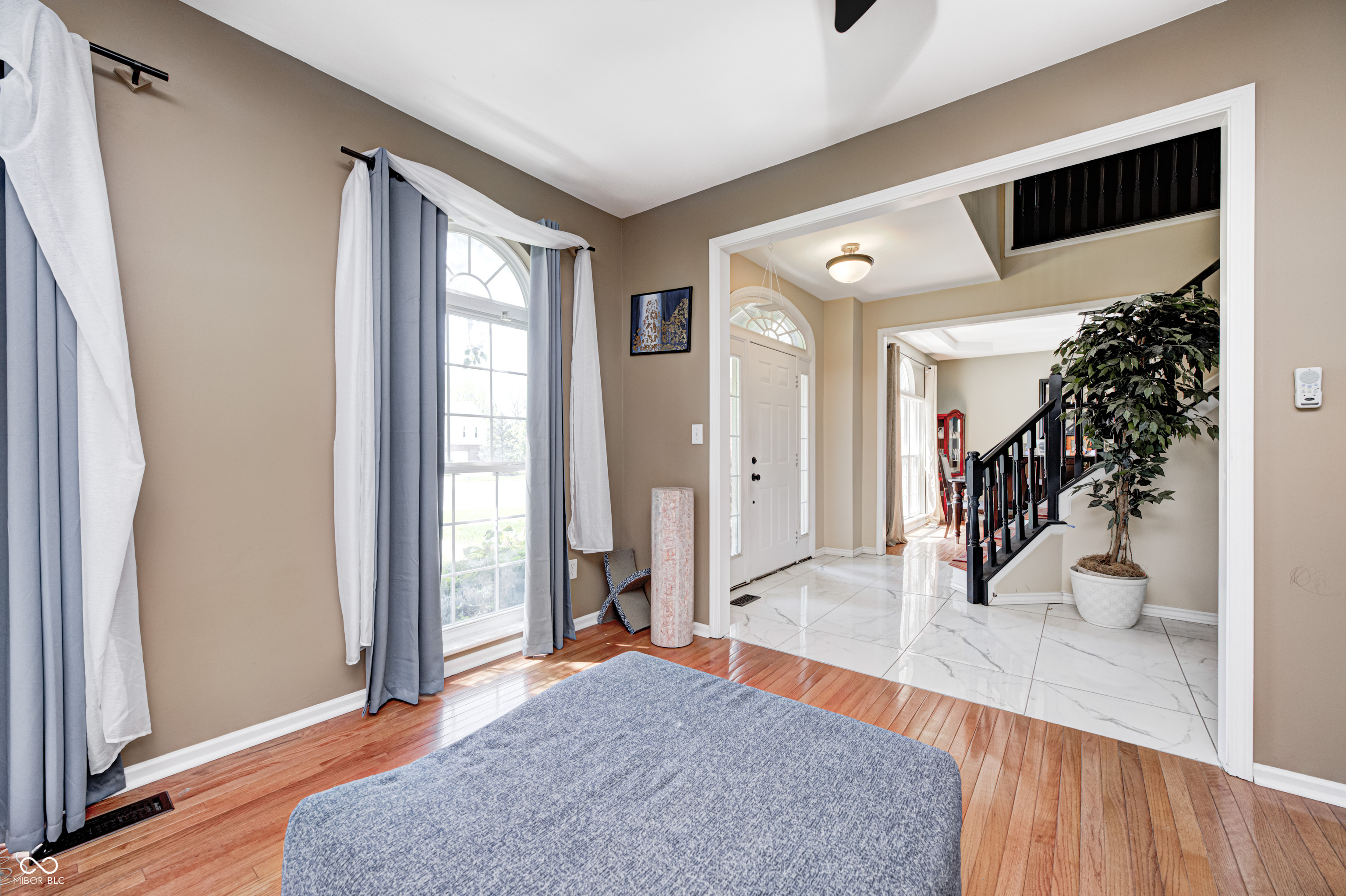 6374 Timberbluff Circle