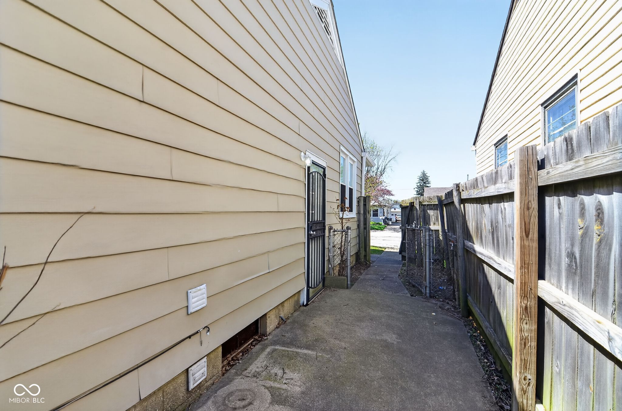 133 N 5th Avenue