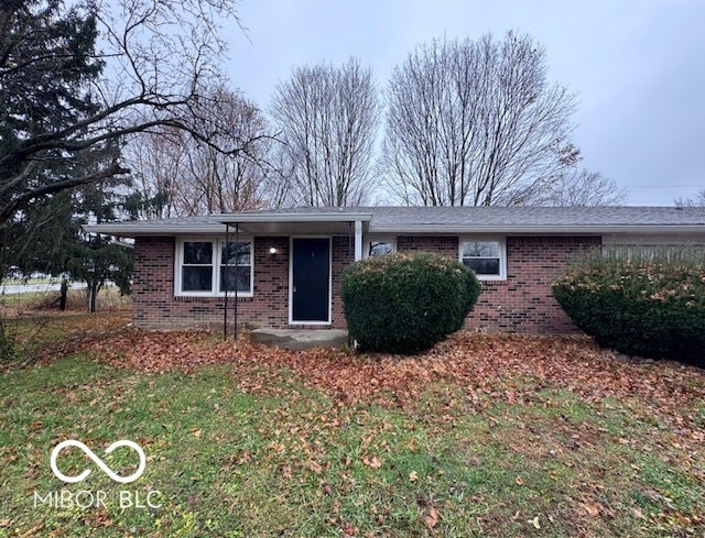 8436 E State Road 32