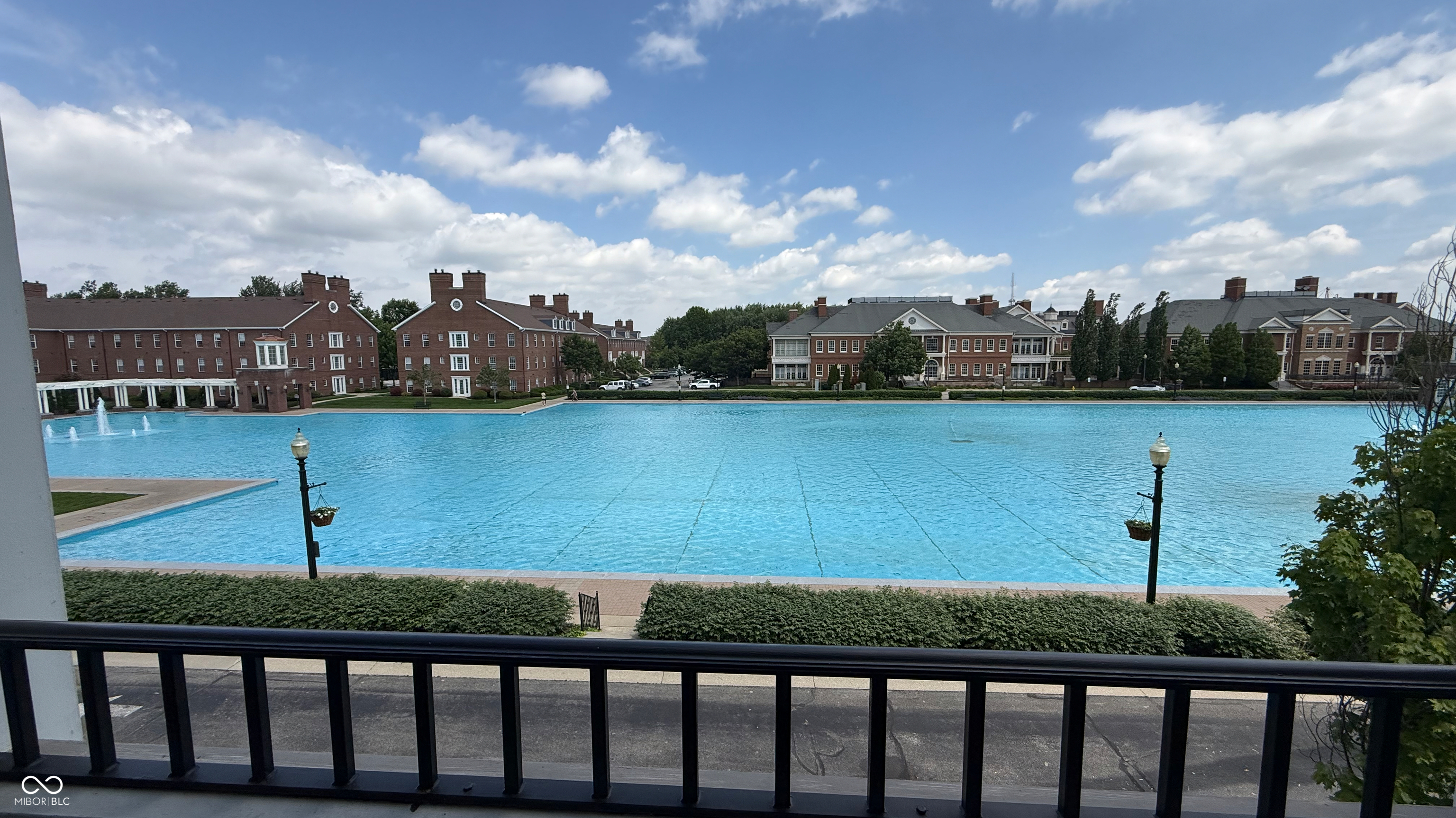 451 American Way N 2F
