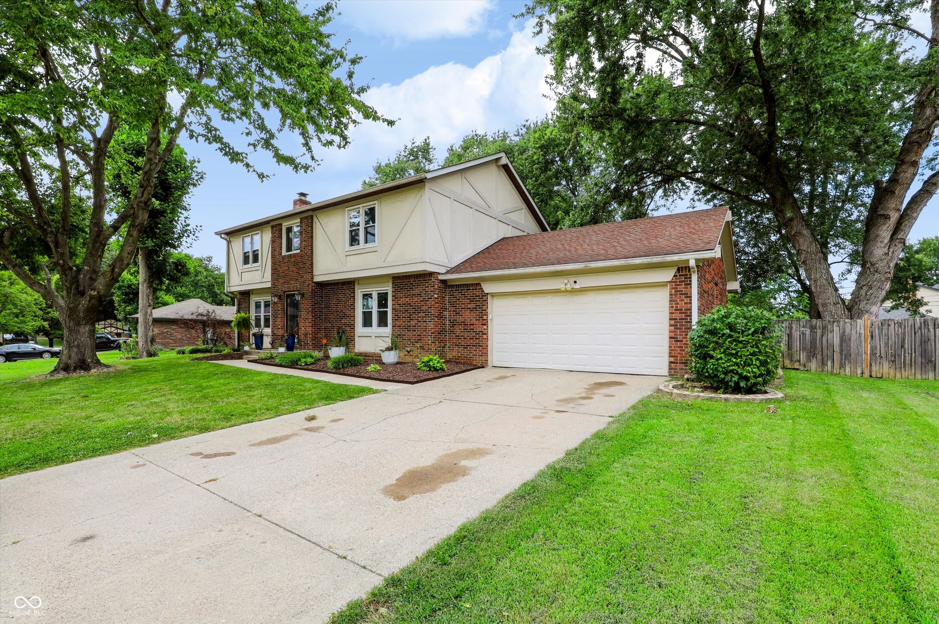 730 Queenswood Drive