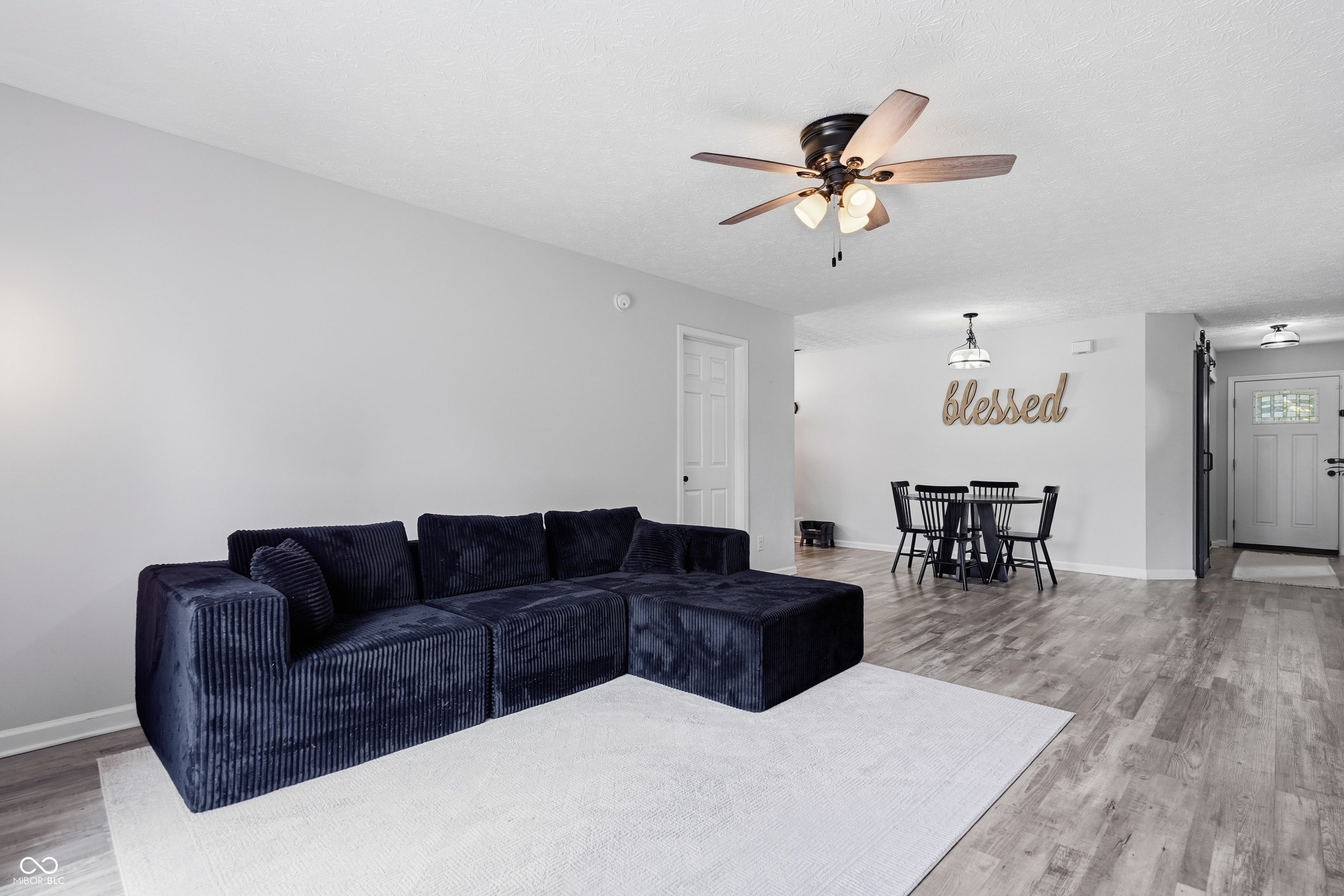 5976 Marco Street