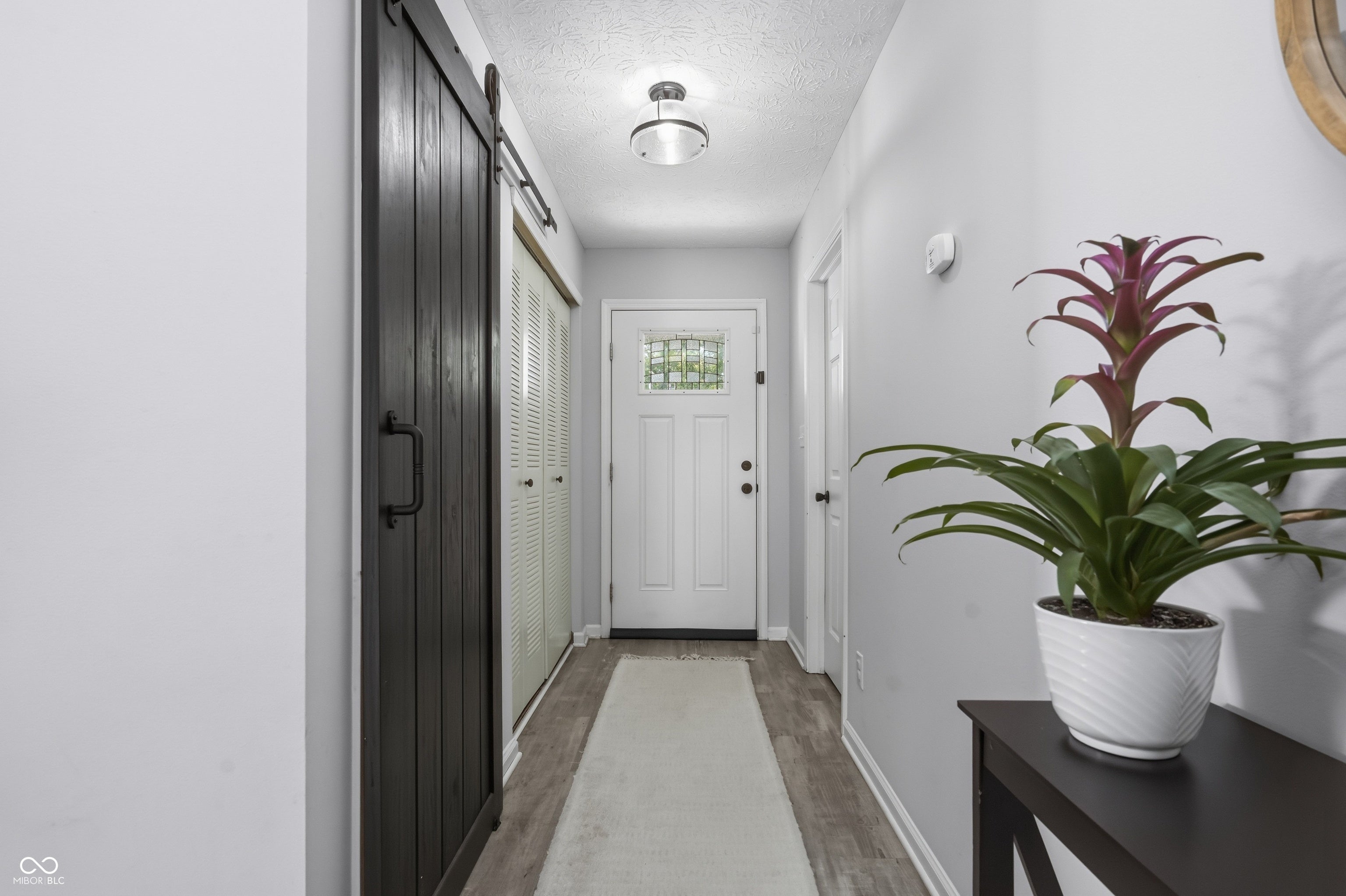 5976 Marco Street
