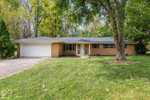 Photo of 7536 N Gale Street, Indianapolis, IN 46240 (MLS # 22129356)