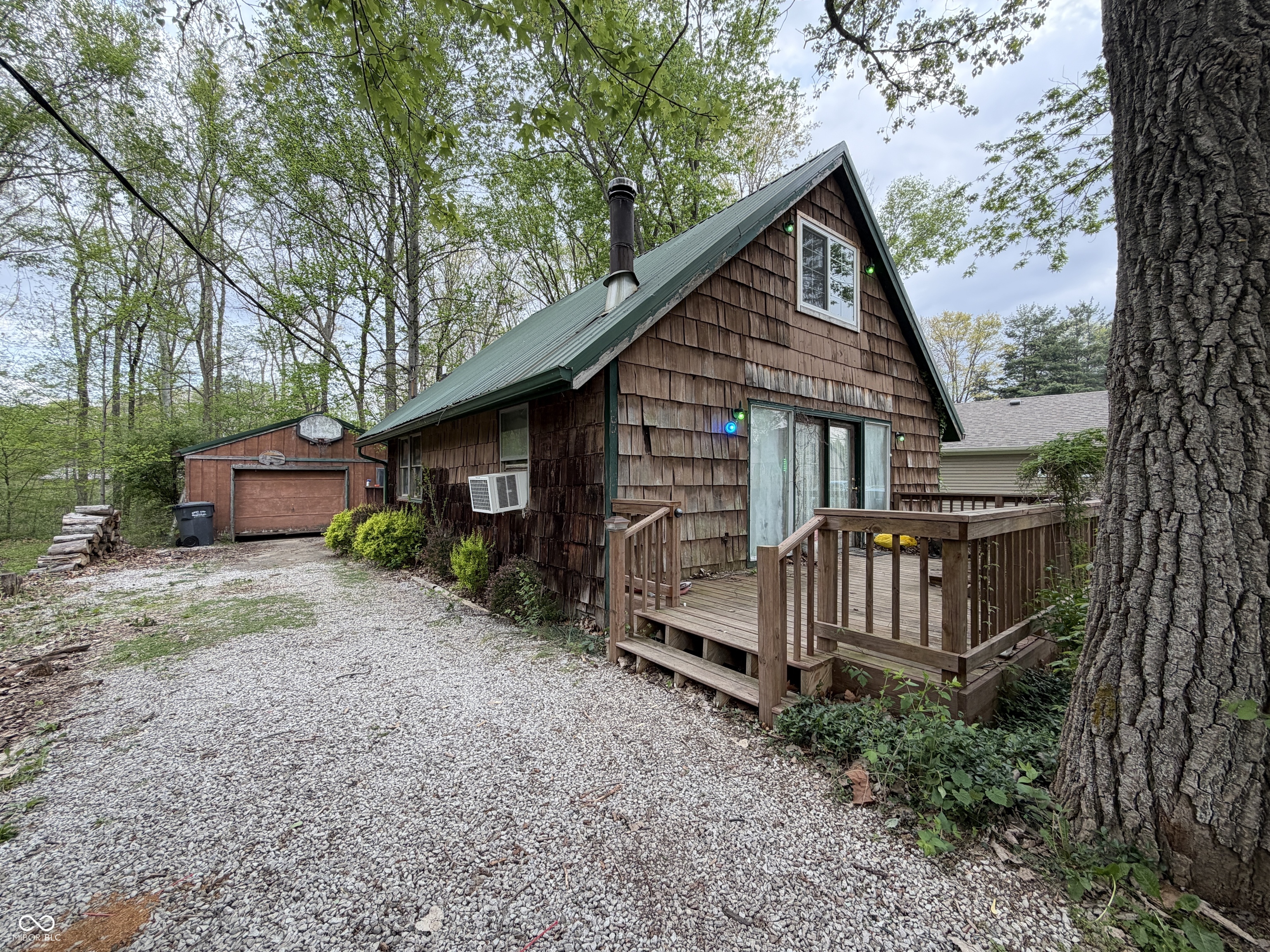 318 Mill Springs