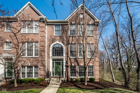 Photo of 8635 Meridian Square Drive, Indianapolis, IN 46240 (MLS # 22091542)