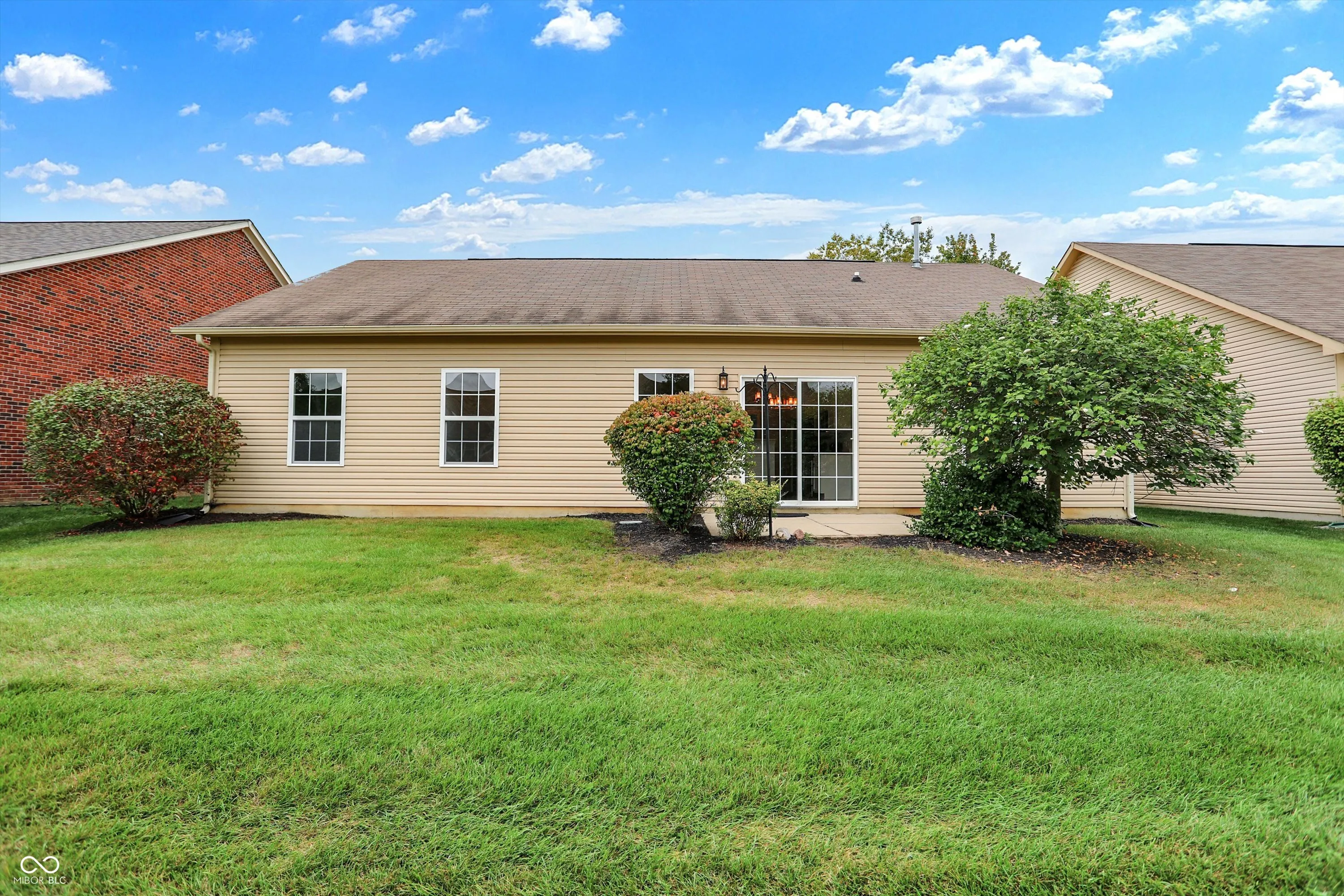 McCordsville, Indiana 46055, United States, 3 Bedrooms Bedrooms, ,2 BathroomsBathrooms,Residential,Pending,42024