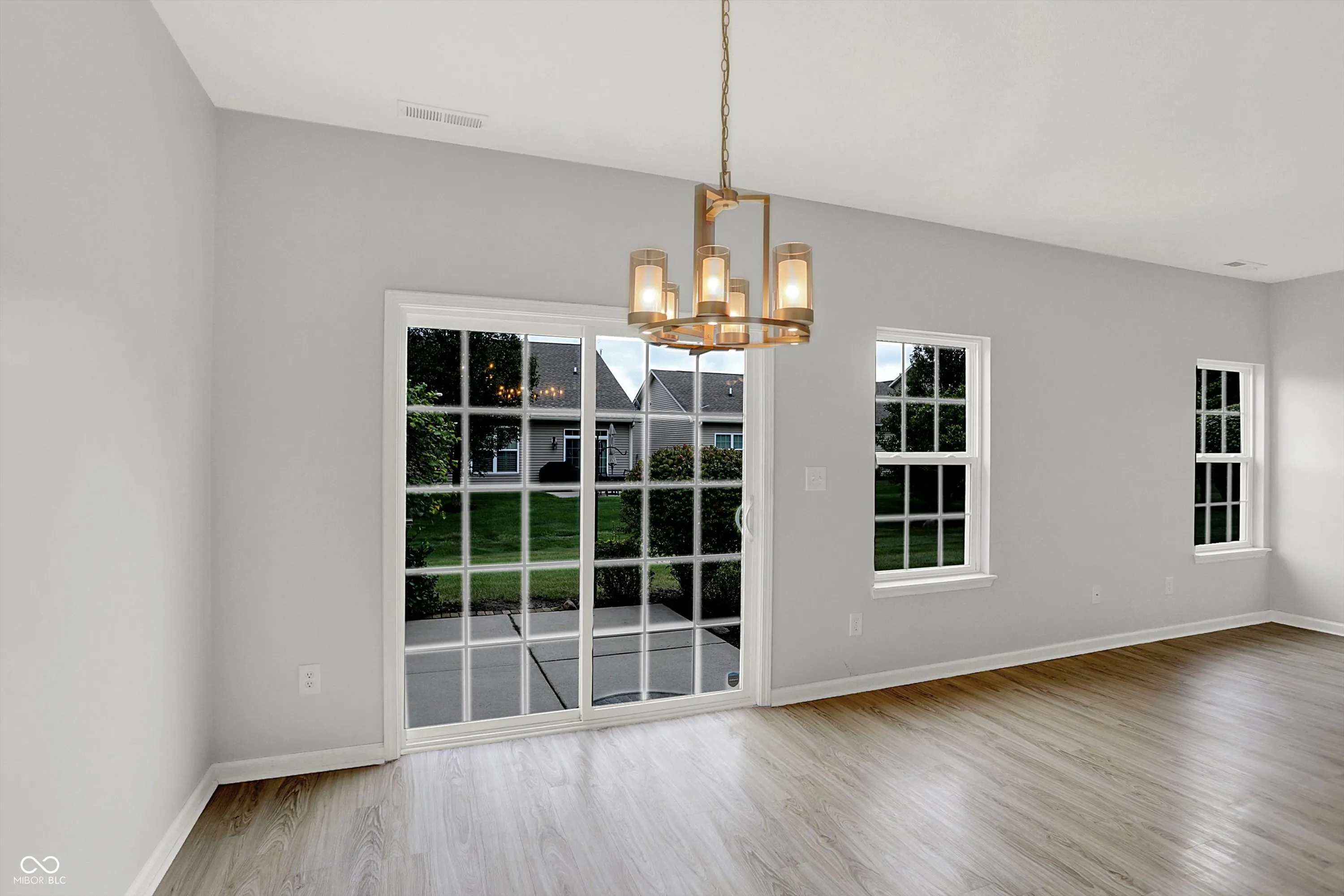 McCordsville, Indiana 46055, United States, 3 Bedrooms Bedrooms, ,2 BathroomsBathrooms,Residential,Pending,42024