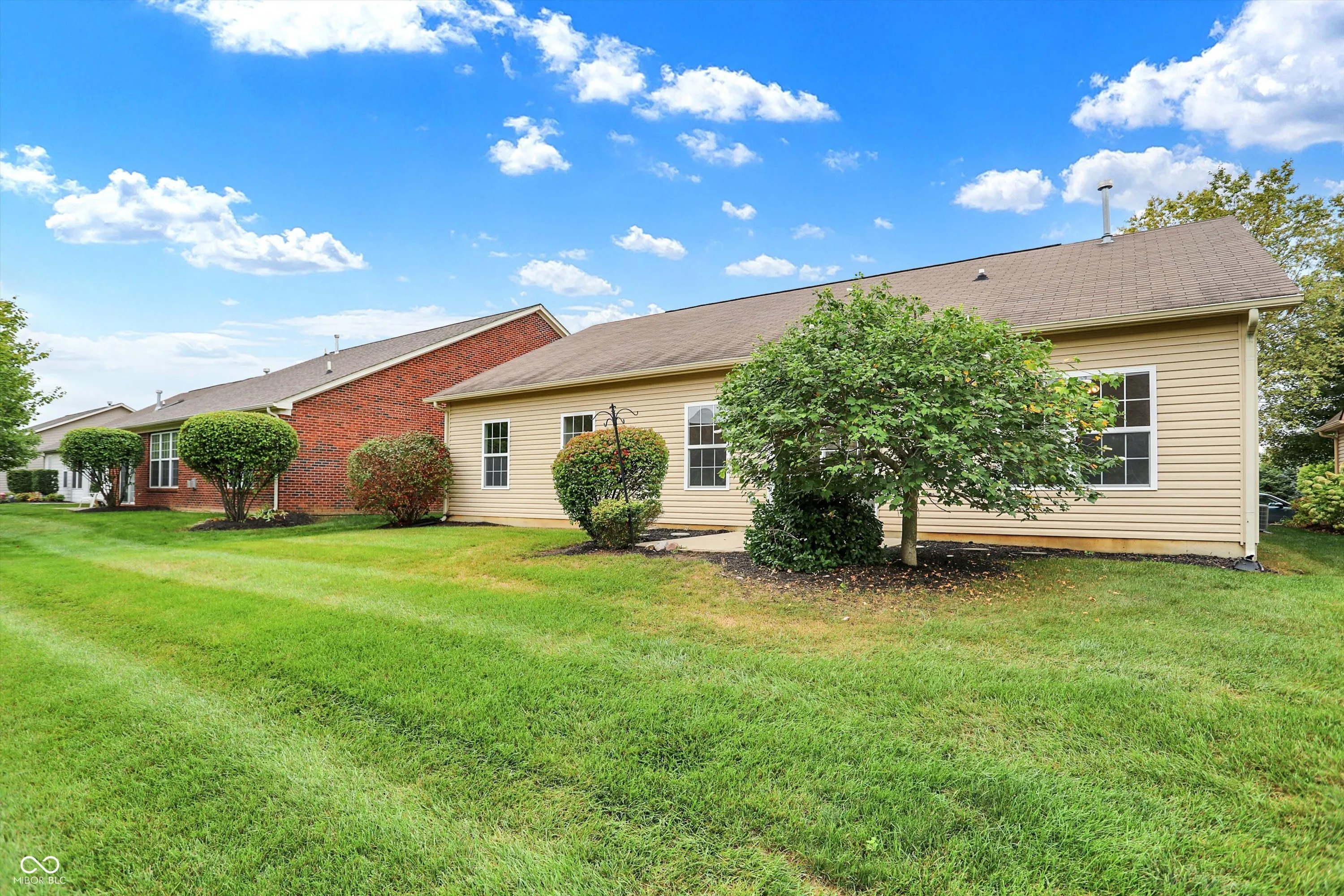 McCordsville, Indiana 46055, United States, 3 Bedrooms Bedrooms, ,2 BathroomsBathrooms,Residential,Pending,42024