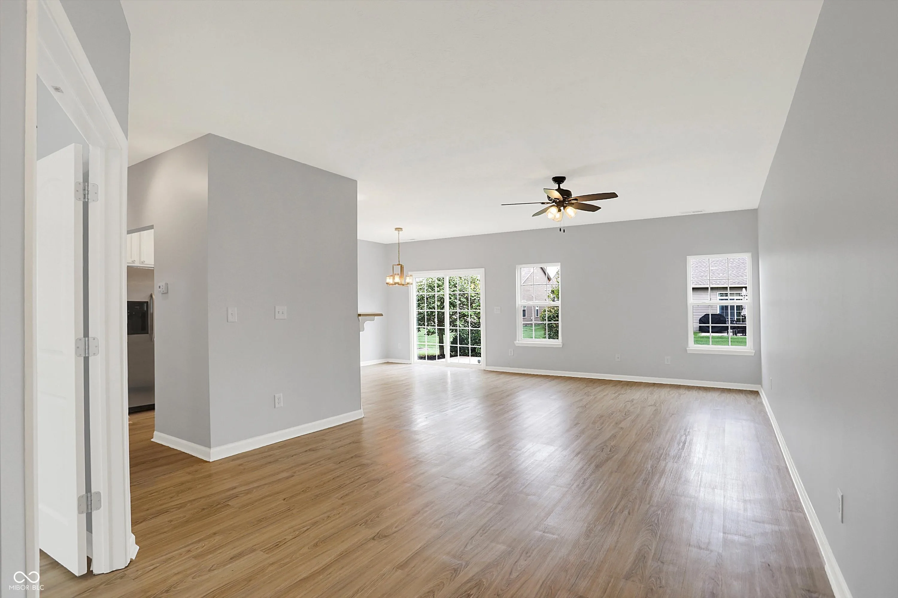 McCordsville, Indiana 46055, United States, 3 Bedrooms Bedrooms, ,2 BathroomsBathrooms,Residential,Pending,42024