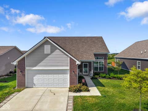 Photo of 2422 Montezuma Express Drive, Greenfield, IN 46140 (MLS # 22118633)
