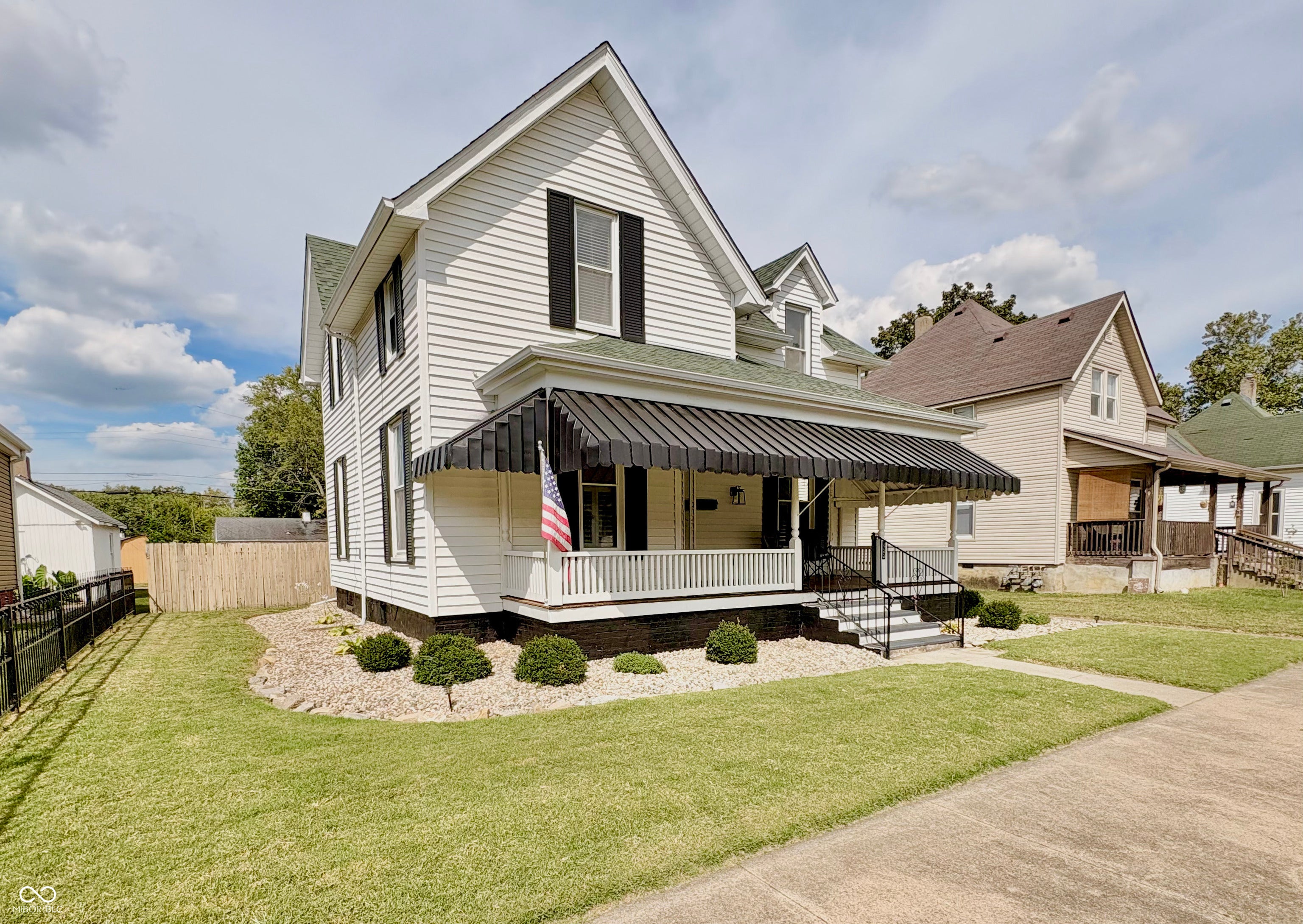 422 W Mechanic Street