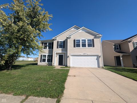 Photo of 8243 Retreat Lane, Indianapolis, IN 46259 (MLS # 22072283)