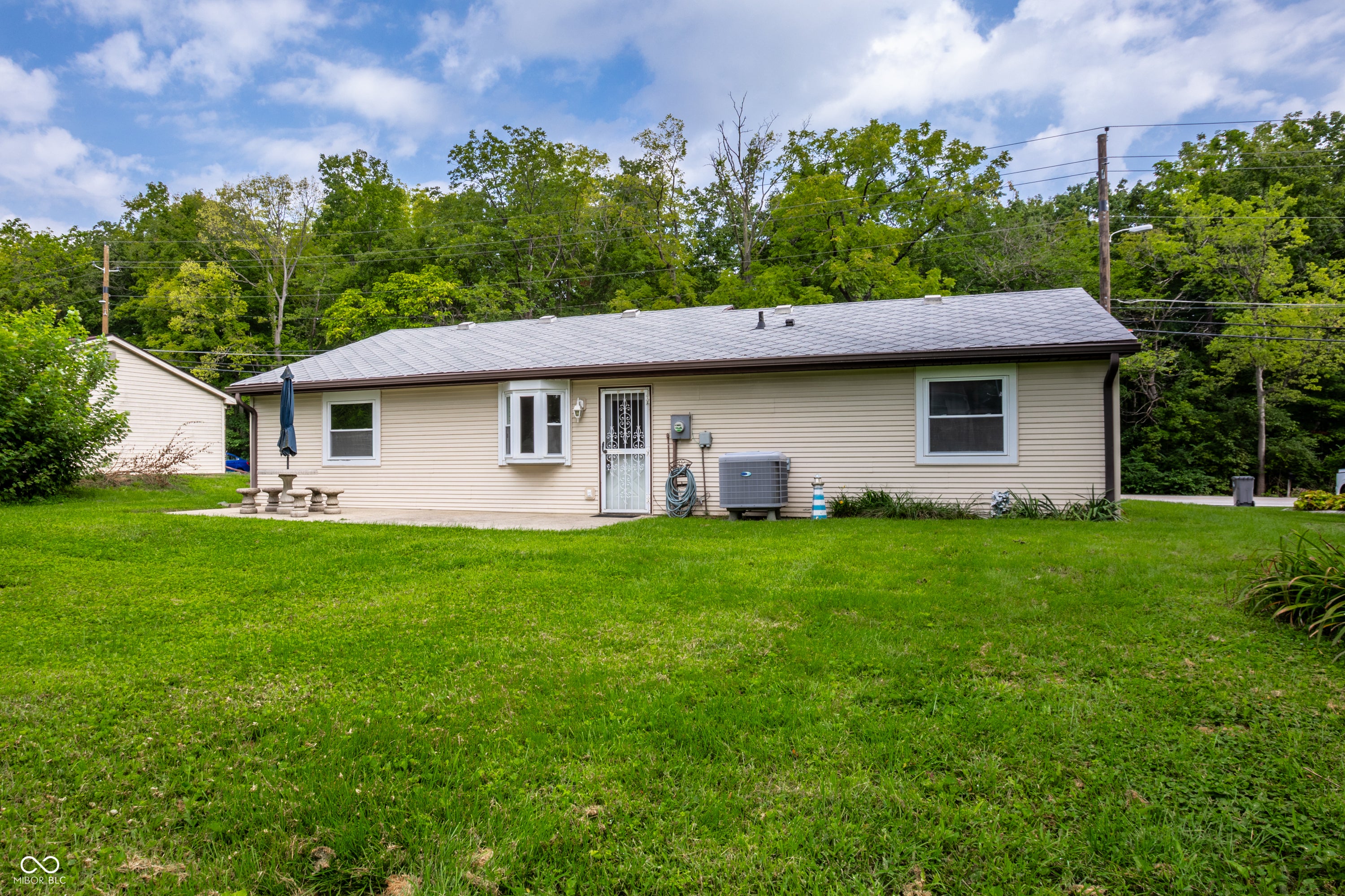 Picture for the property 22122378, 3 beds, 2 baths