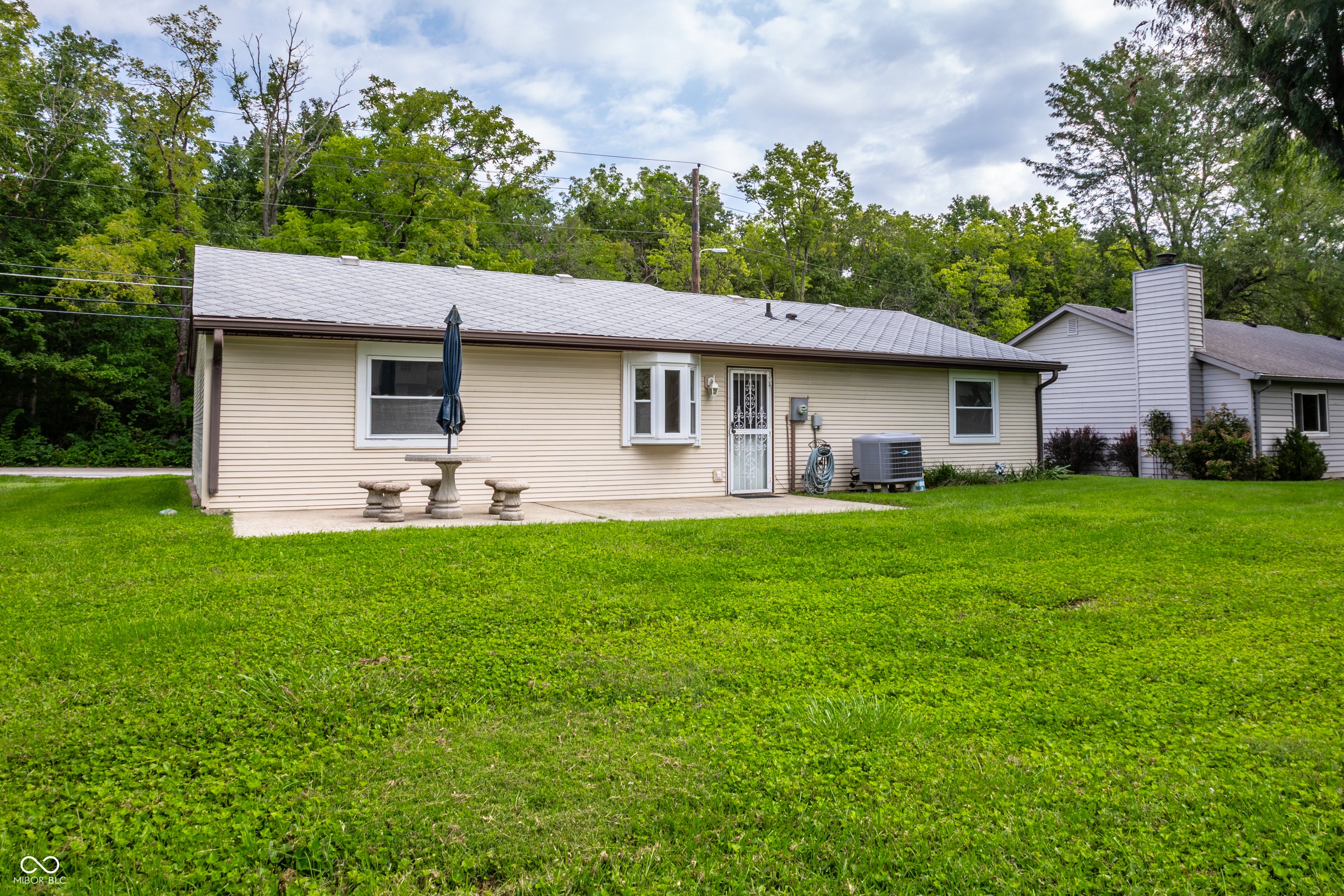 Picture for the property 22122378, 3 beds, 2 baths