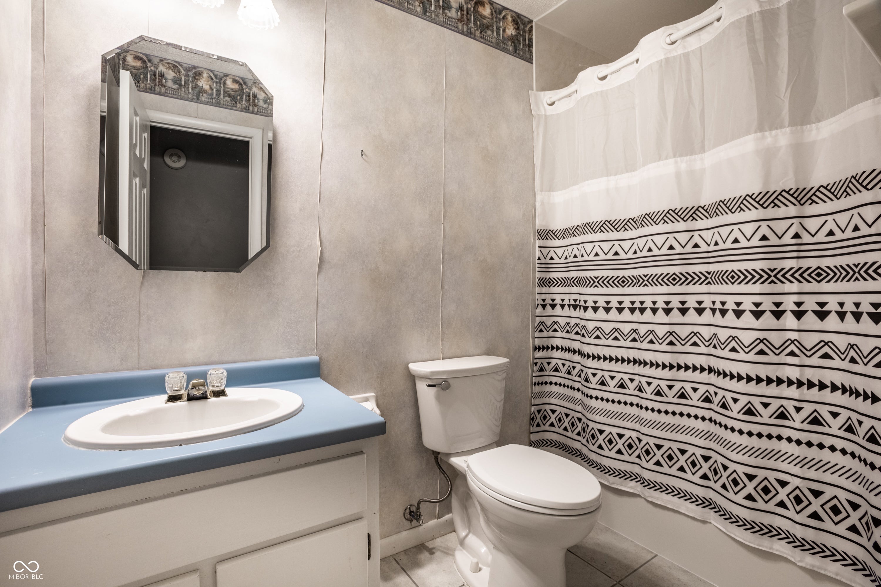 Picture for the property 22122378, 3 beds, 2 baths