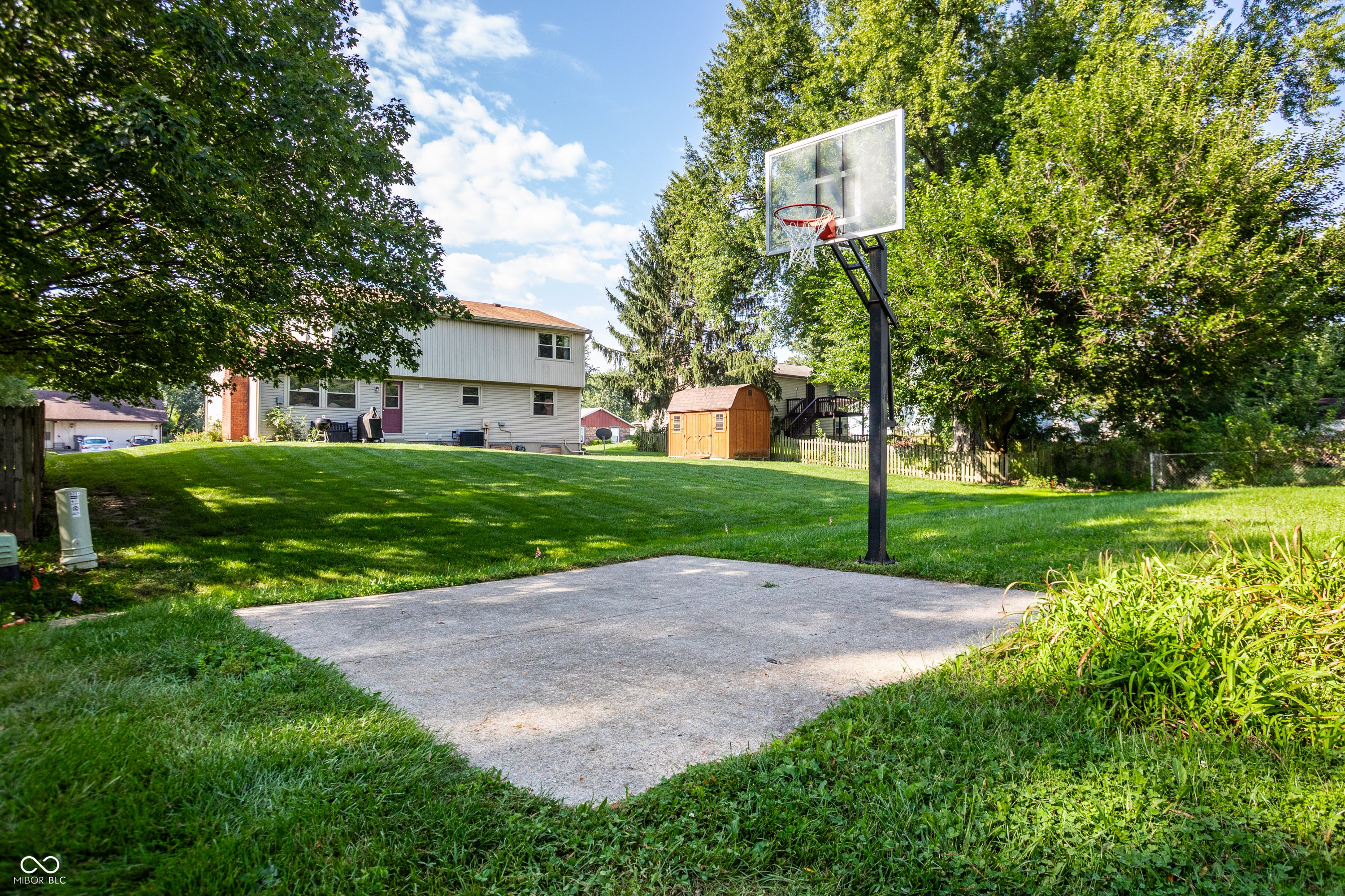 Picture for the property 22122378, 3 beds, 2 baths