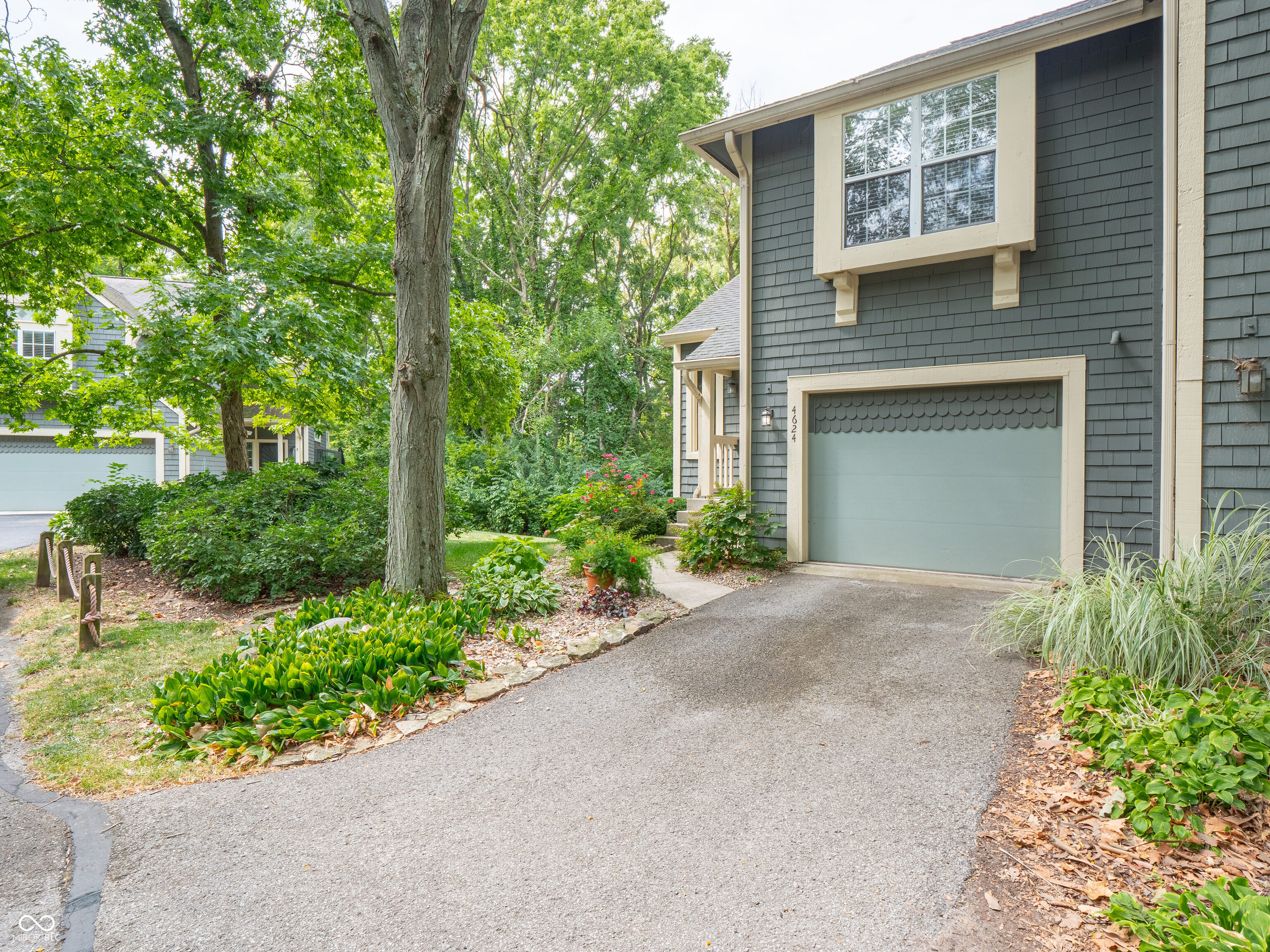 4624 Stansbury Lane